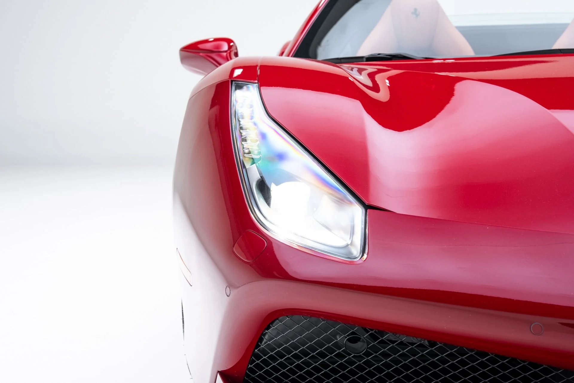 mph013_3162578351_Used_2019_Ferrari_488_Spider_1773085890_6236156fe4