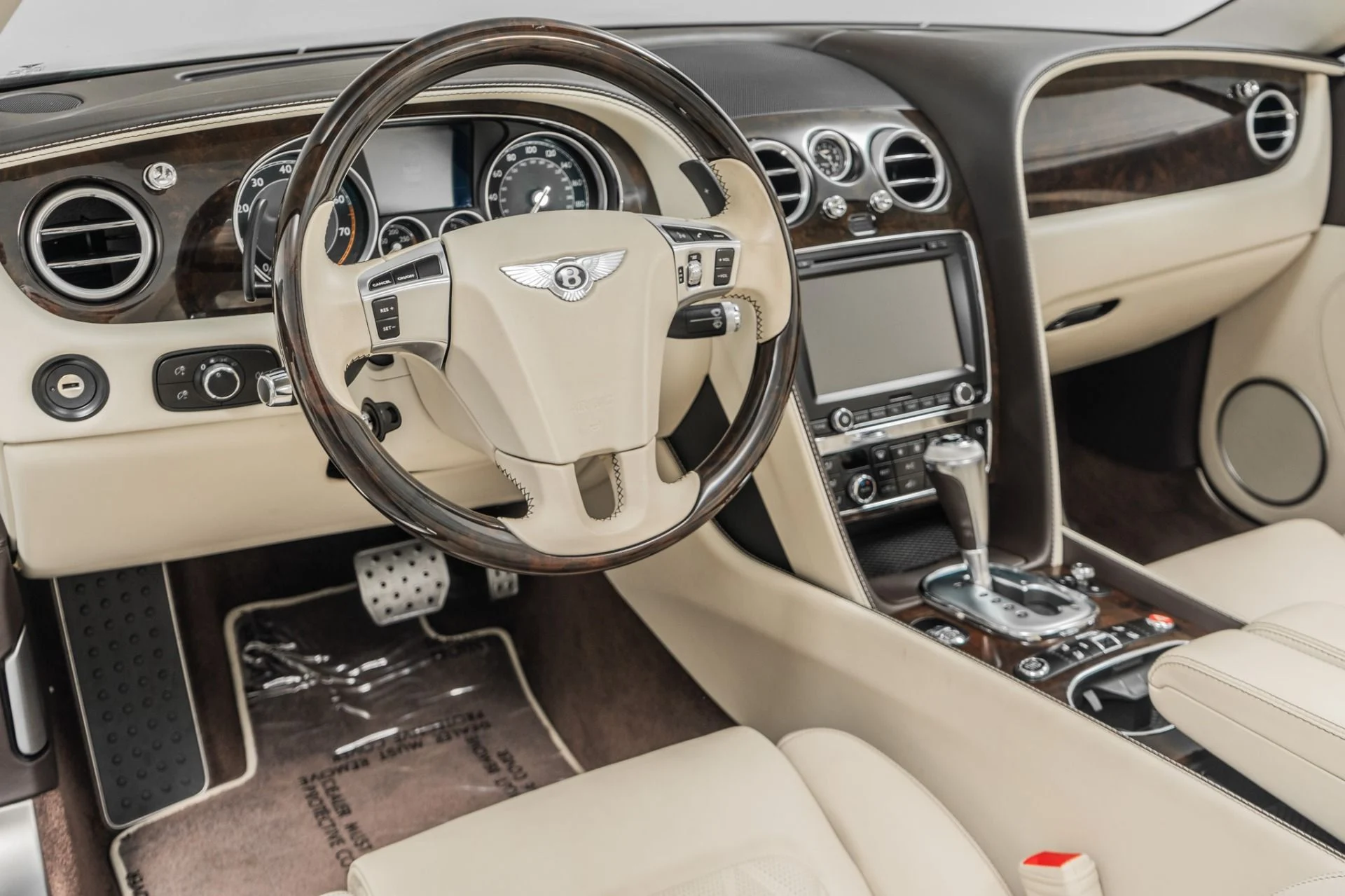 mph013_3168876580_Used_2014_Bentley_Continental_GTC_Speed_Low_Miles_Extended_Veneers_Classic_Color_Combination_1785352164_e57670d438