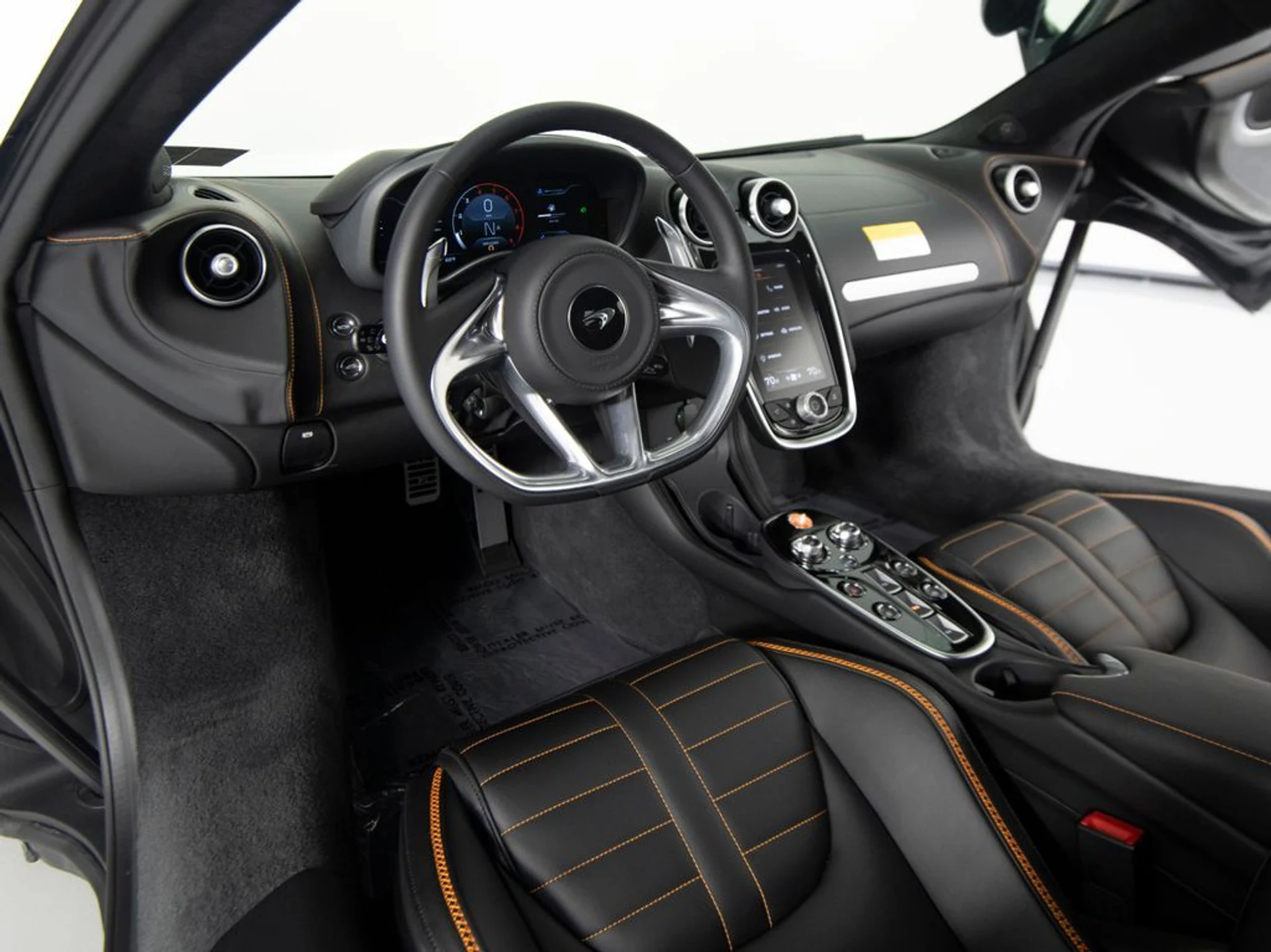 mph013_3168953237_431cbb55858ff1a0be290775a5300b91x_761945e4bf