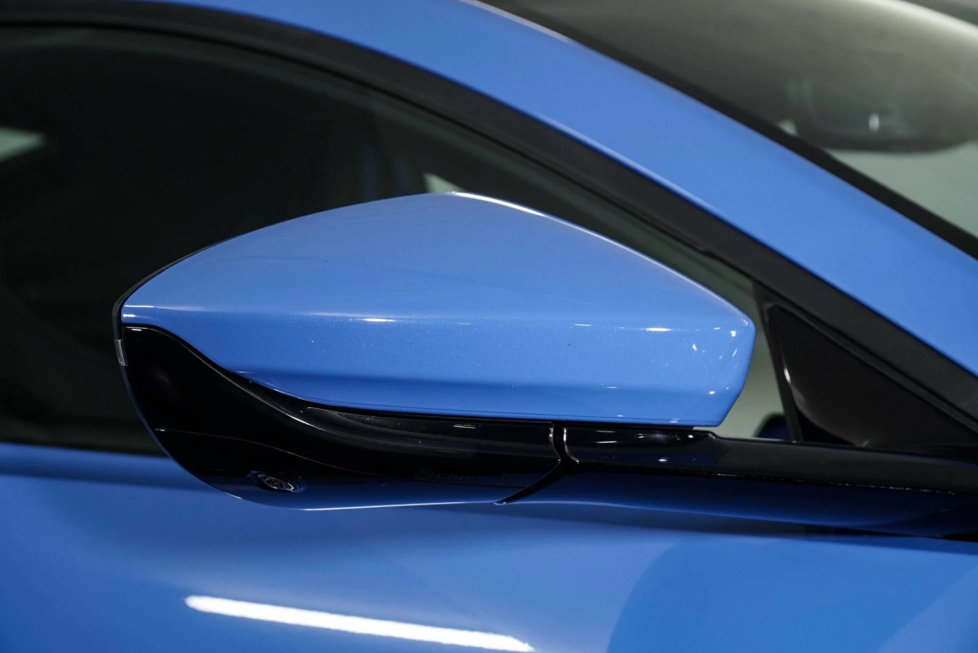 mph013_3177416986_Used_2021_Aston_Martin_Vantage_1770366066_635f93d8c5