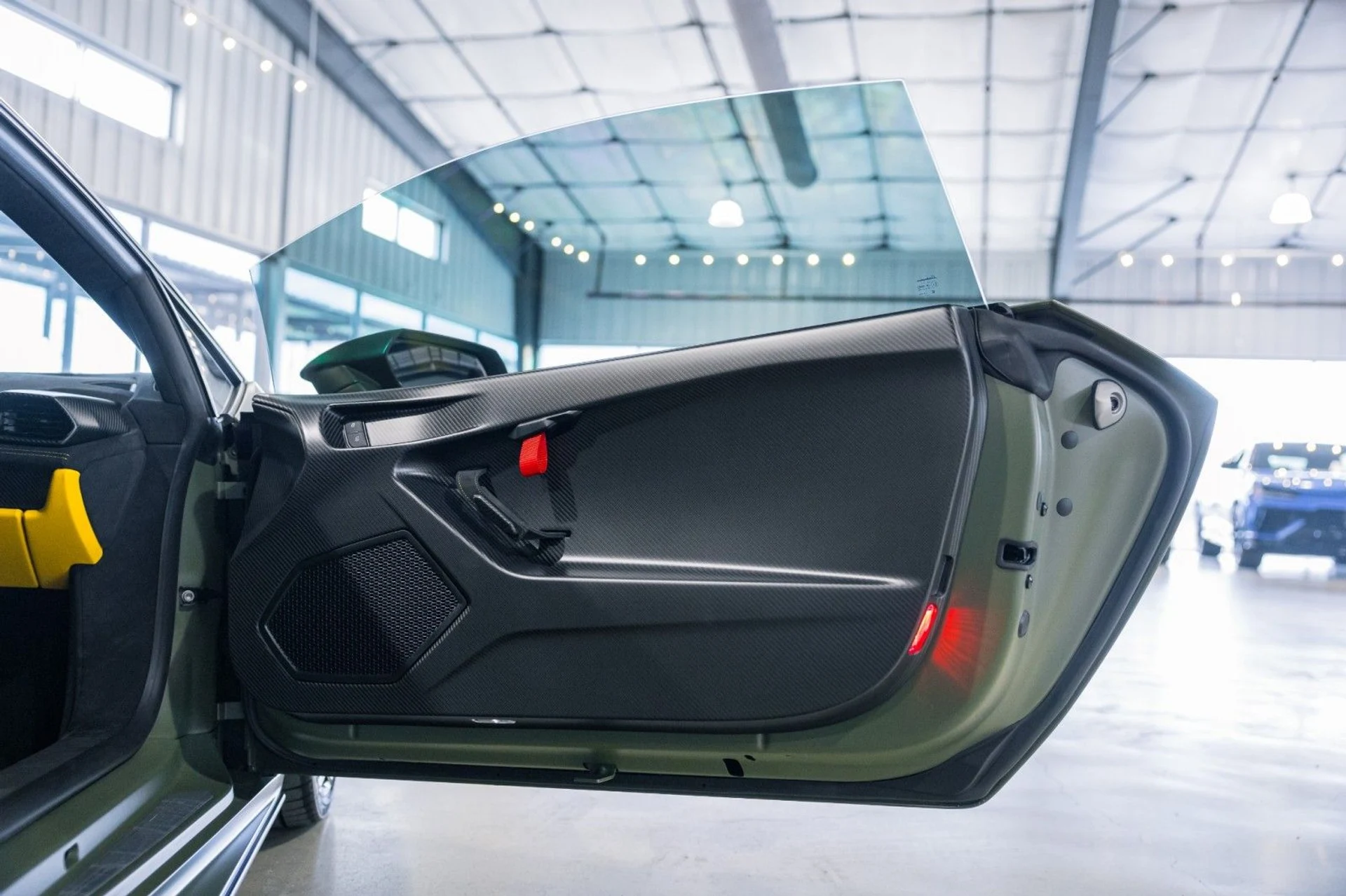 mph013_317829458_a_Q_7b21f7d820