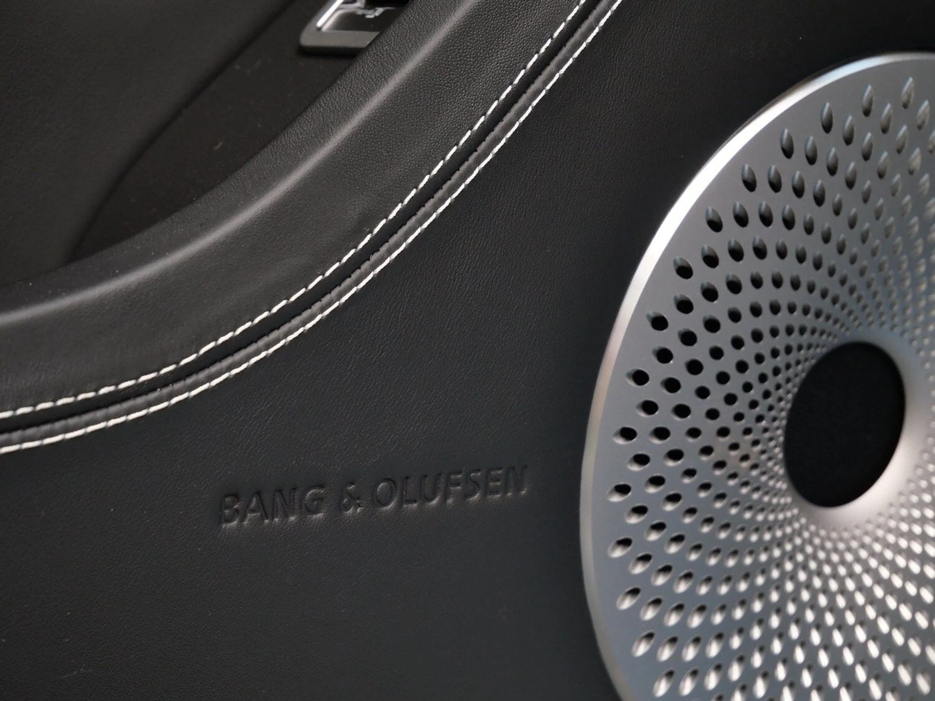 mph013_3178738096_9c65cdd37db94896c6eff340c0ed8cefx_512fe56d8d