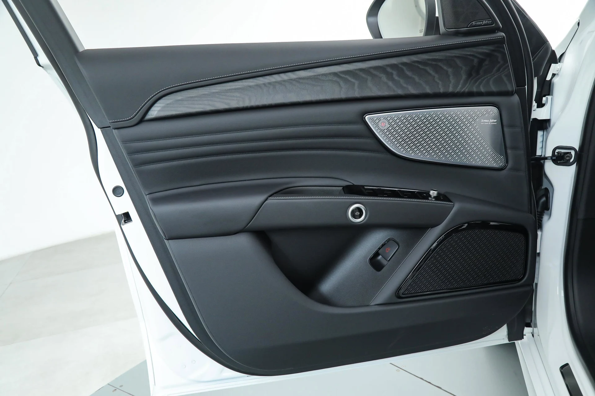 mph013_3179116758_0ce4ed3b0609f7e85b9bca5ba2549724_c9b3e64a3a