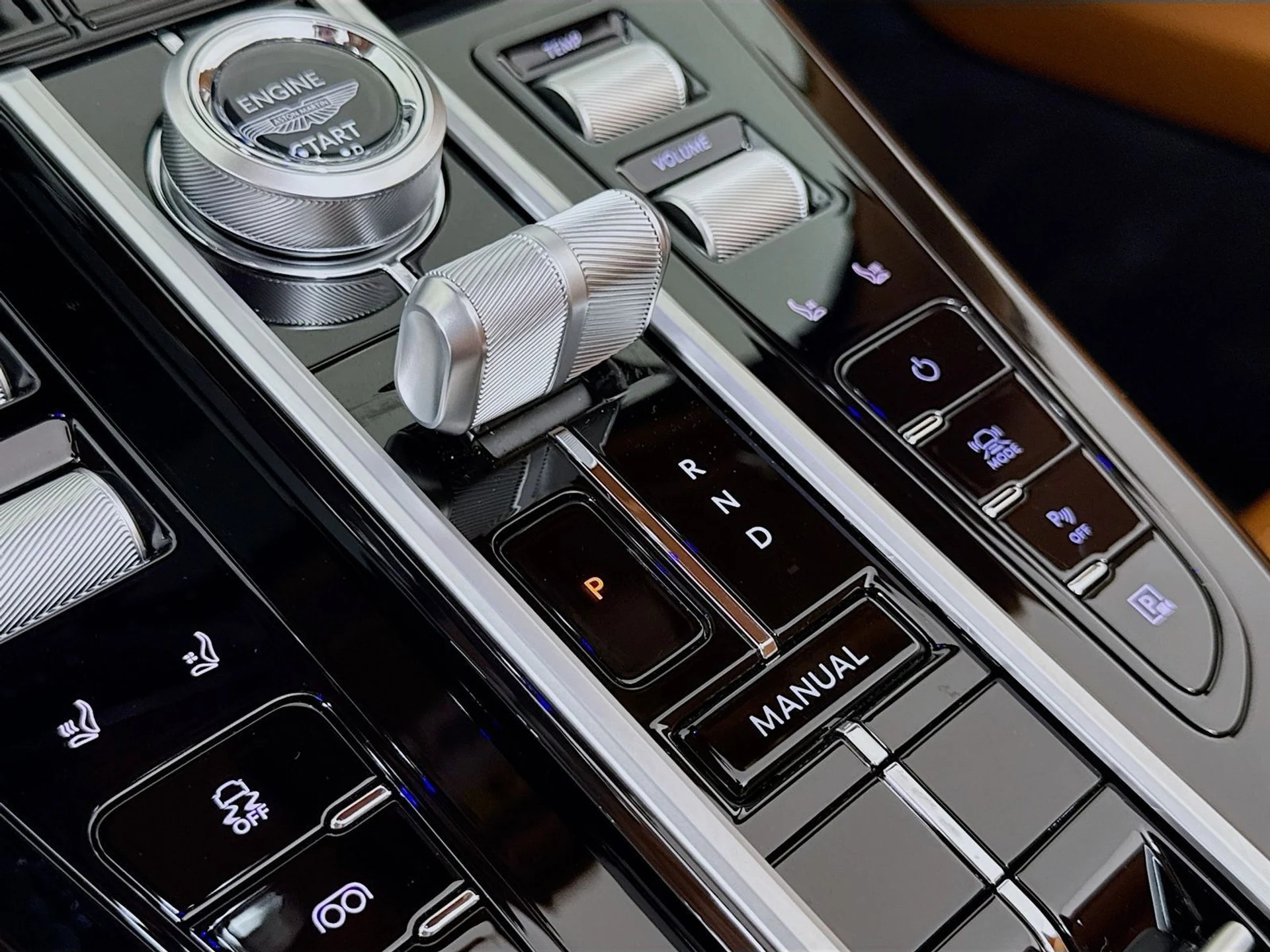 mph013_3198703253_fd5eeddf23b4abf720e03d7057cb876cx_9e00525396