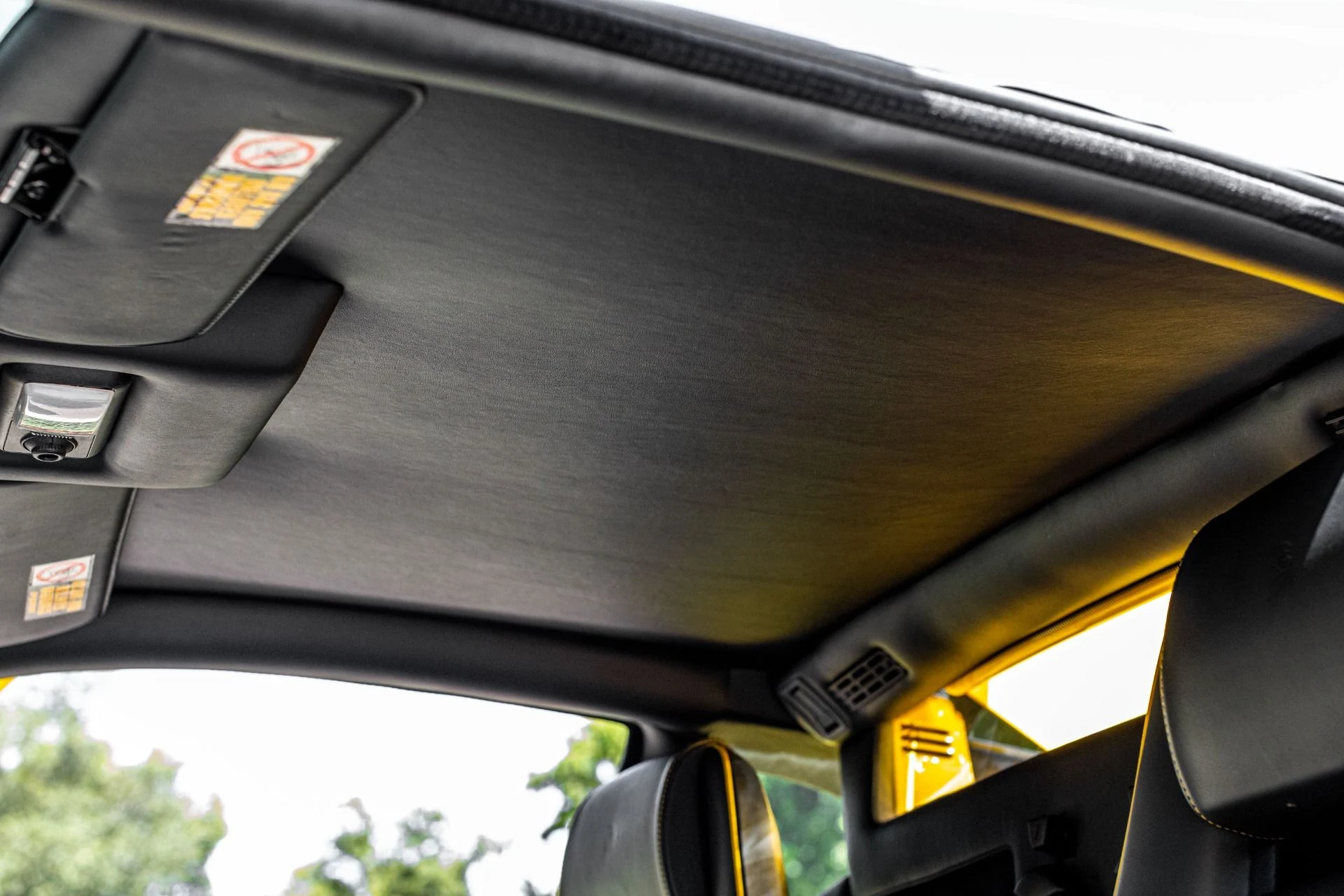 mph013_3201122754_Used_2001_Lamborghini_Diablo_VT_IMMACULATE_CONDITION_W_EXTENSIVE_CARBON_19_K_SERVICE_PERFORMED_1658444927_13c69d57c0