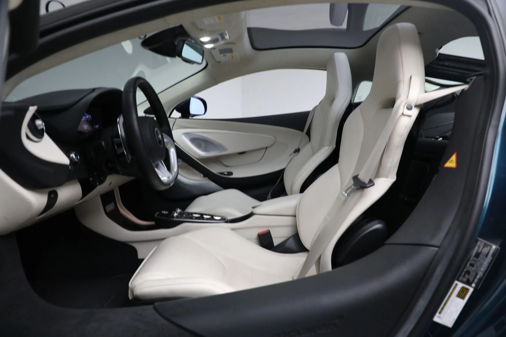 mph013_3201473855_Used_2023_Mc_Laren_GT_Luxe_23cf386530
