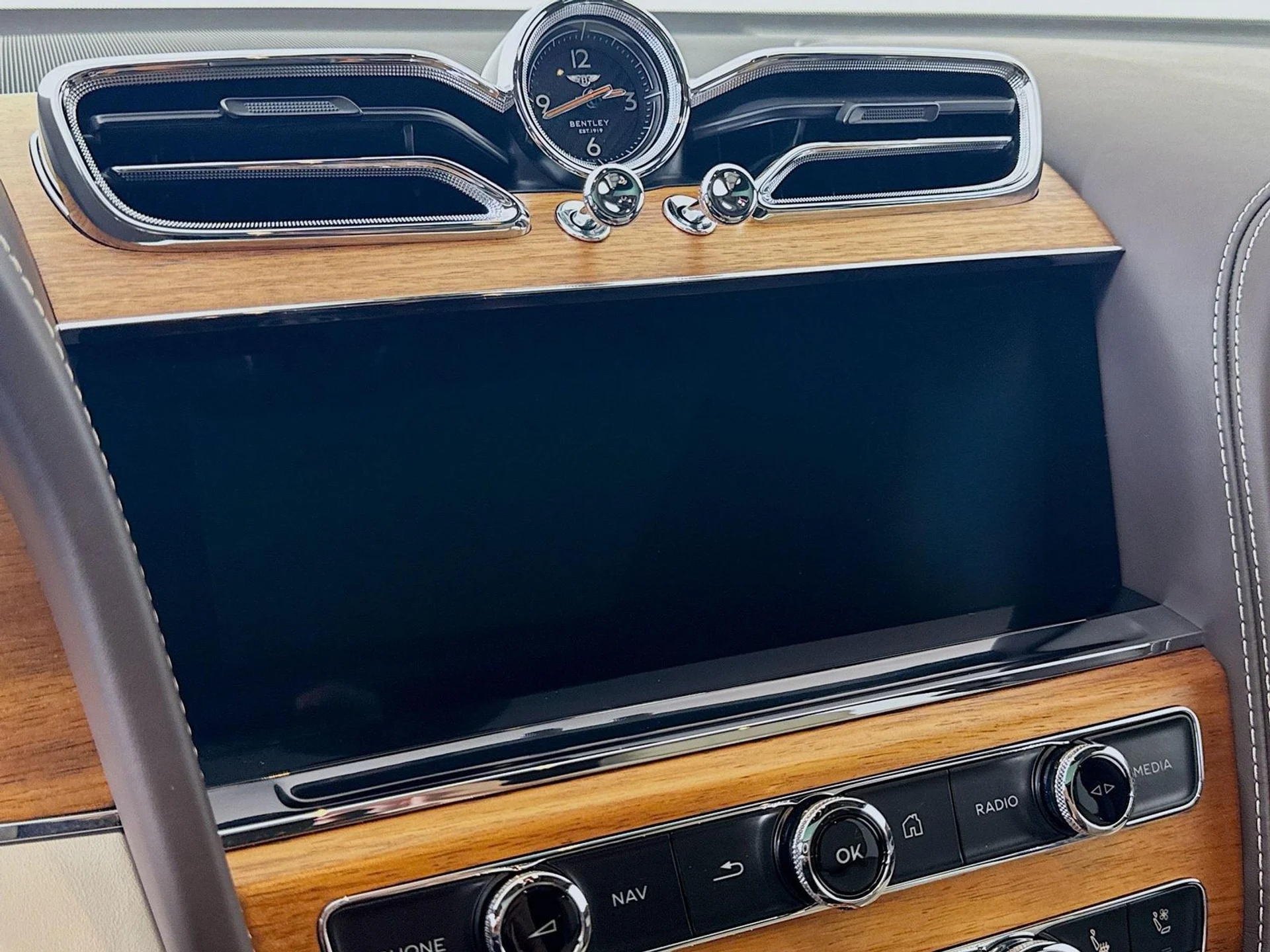 mph013_3201780803_5a0ed2fb4443e0ea1177931629a00c5bx_6186c9bf77