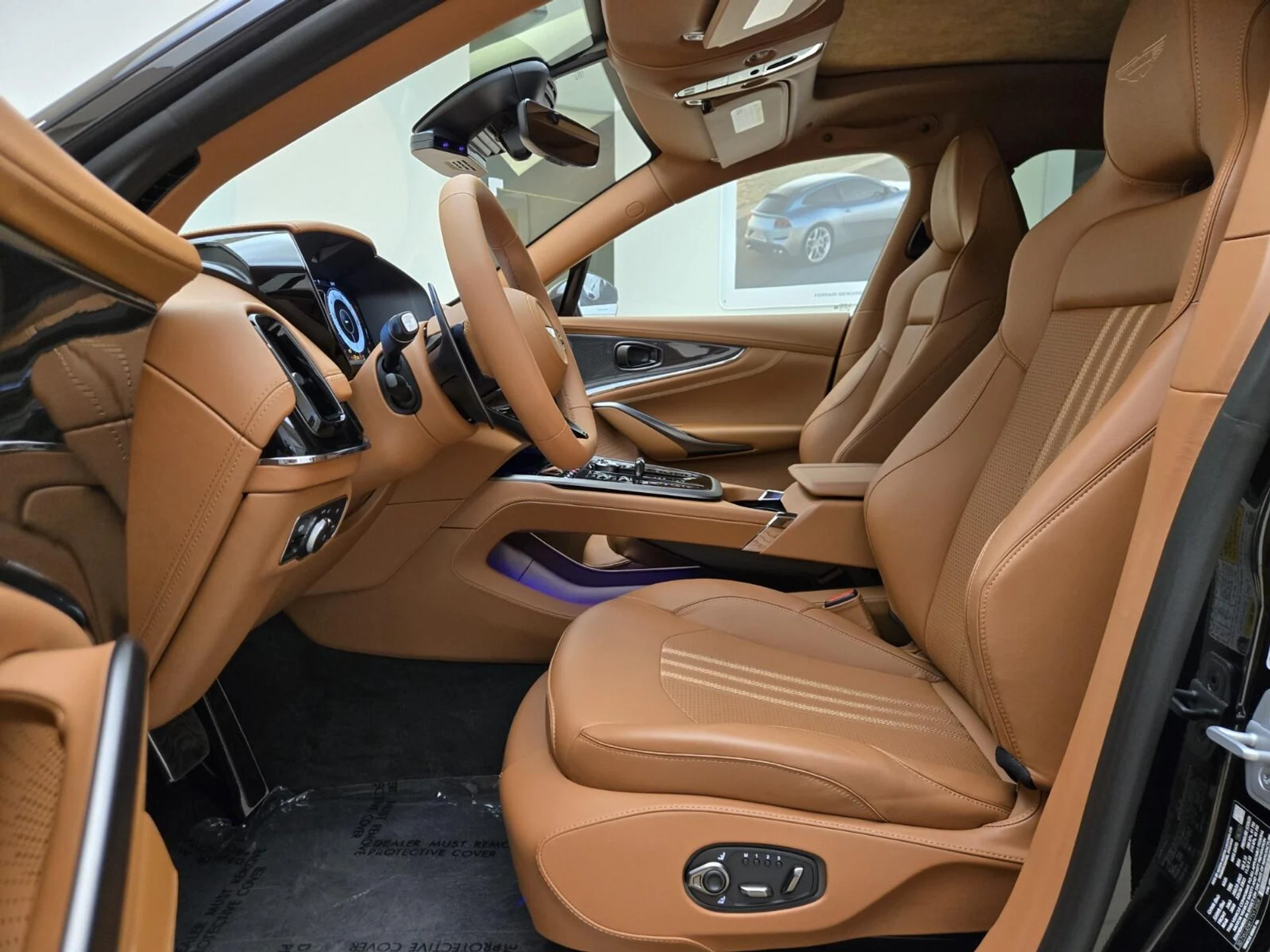 mph013_3205709189_New_2026_Aston_Martin_DBX_707_1761716886_0378ab667b