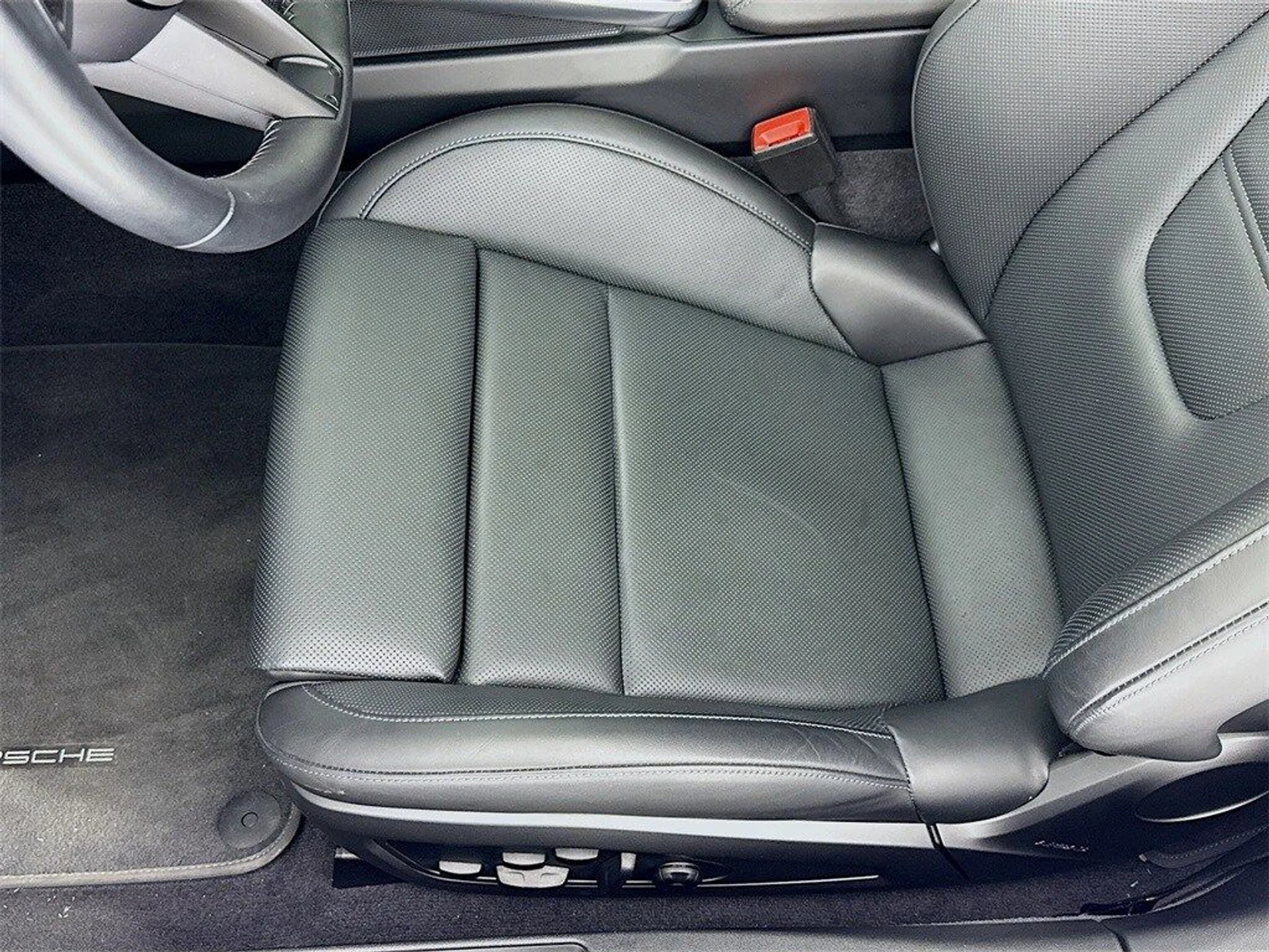 mph013_3213544444_a6f4ab344e5157737cdeea5e508c4bc0x_e2d3c5e1f2