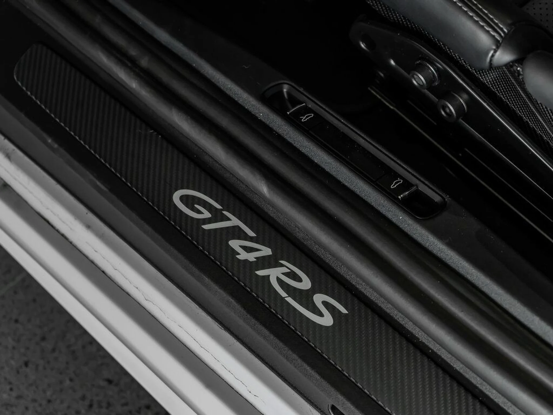 mph013_3221966082_4886f8e82a0f1af63985da6ec2602a6c_977cc9eef3