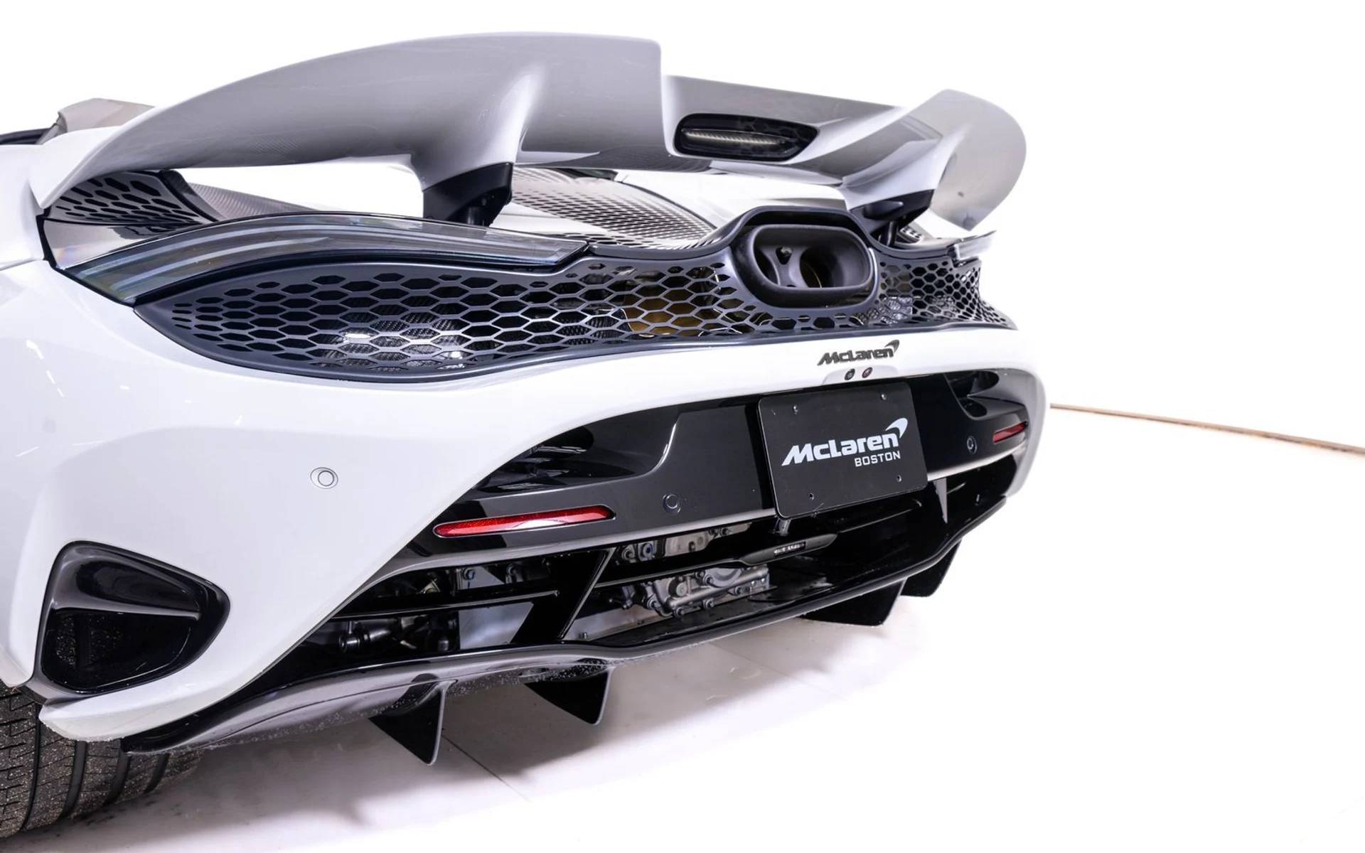 mph013_3226762450_657d7dd9dc00aca384ce289004f2fafex_23cb0178ed