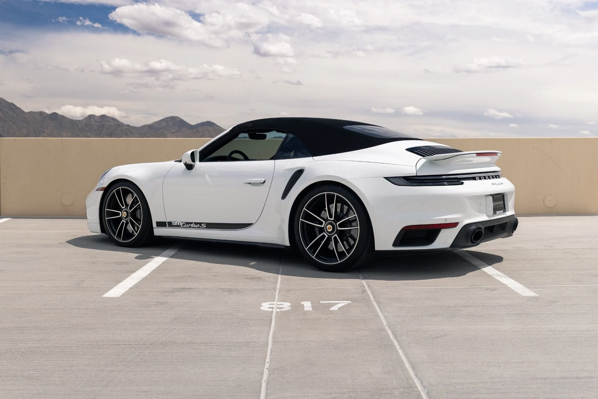 mph013_3228001339_Used_2025_Porsche_911_Turbo_S_1776200682_c5d064d348