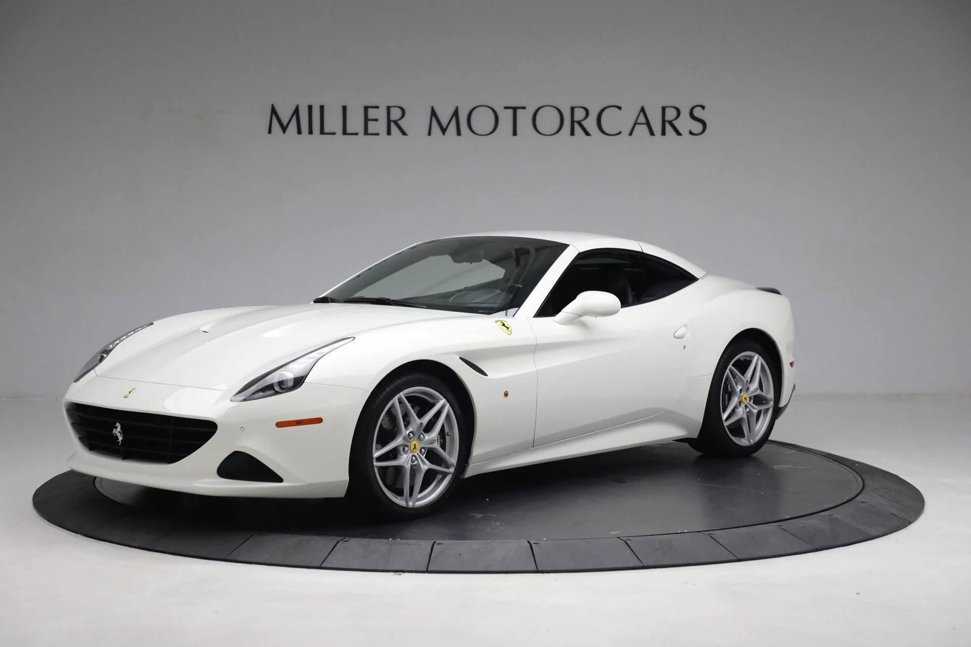 mph013_3233193598_Used_2017_Ferrari_California_T_0680096aaf