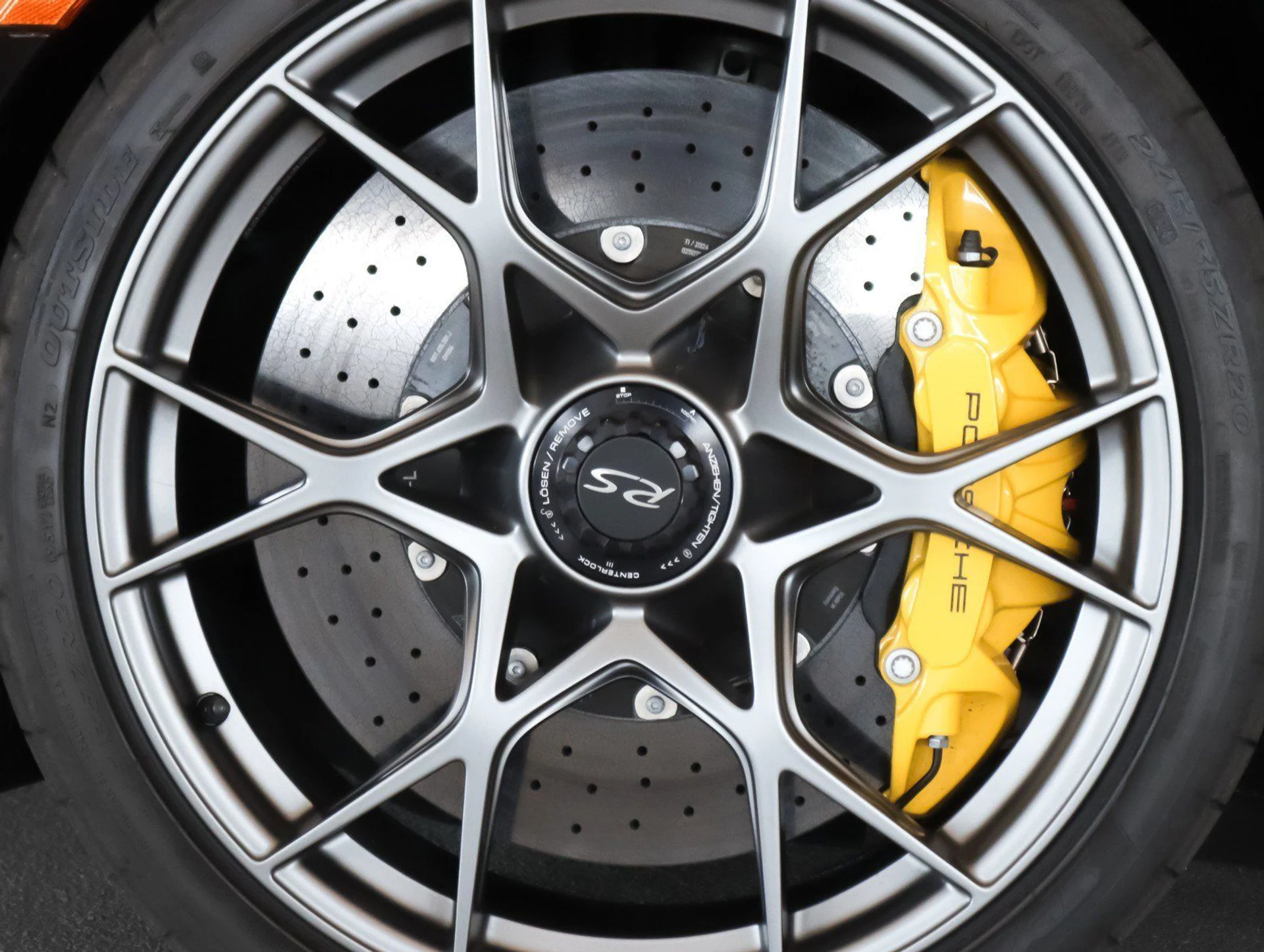 mph013_3238452808_c7355e2e0e105a5064efd94fb38e9533_23a239eeec