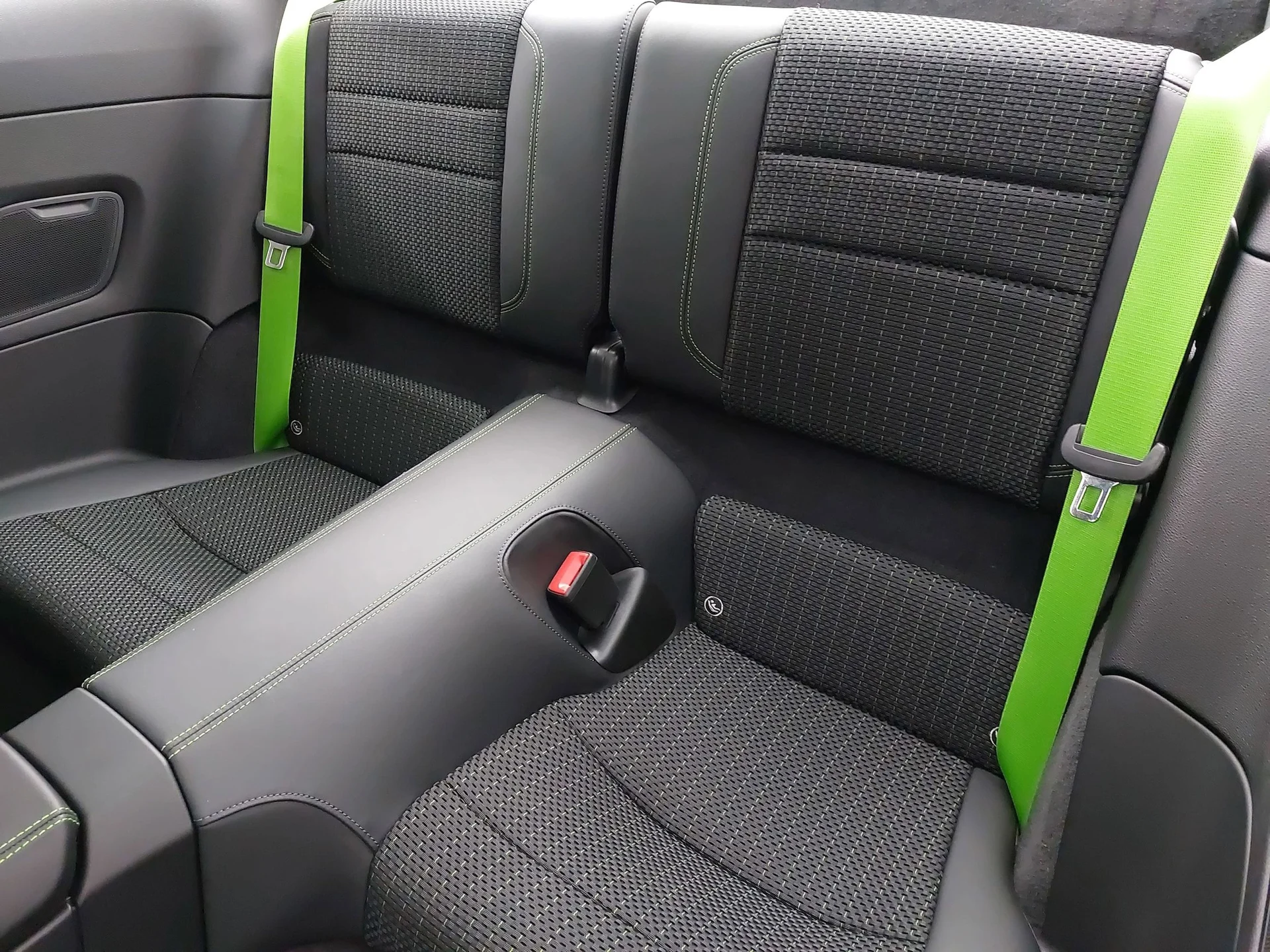 mph013_3240540585_4109eb86359658a709fcc5b0cd249887x_73bc66d91c