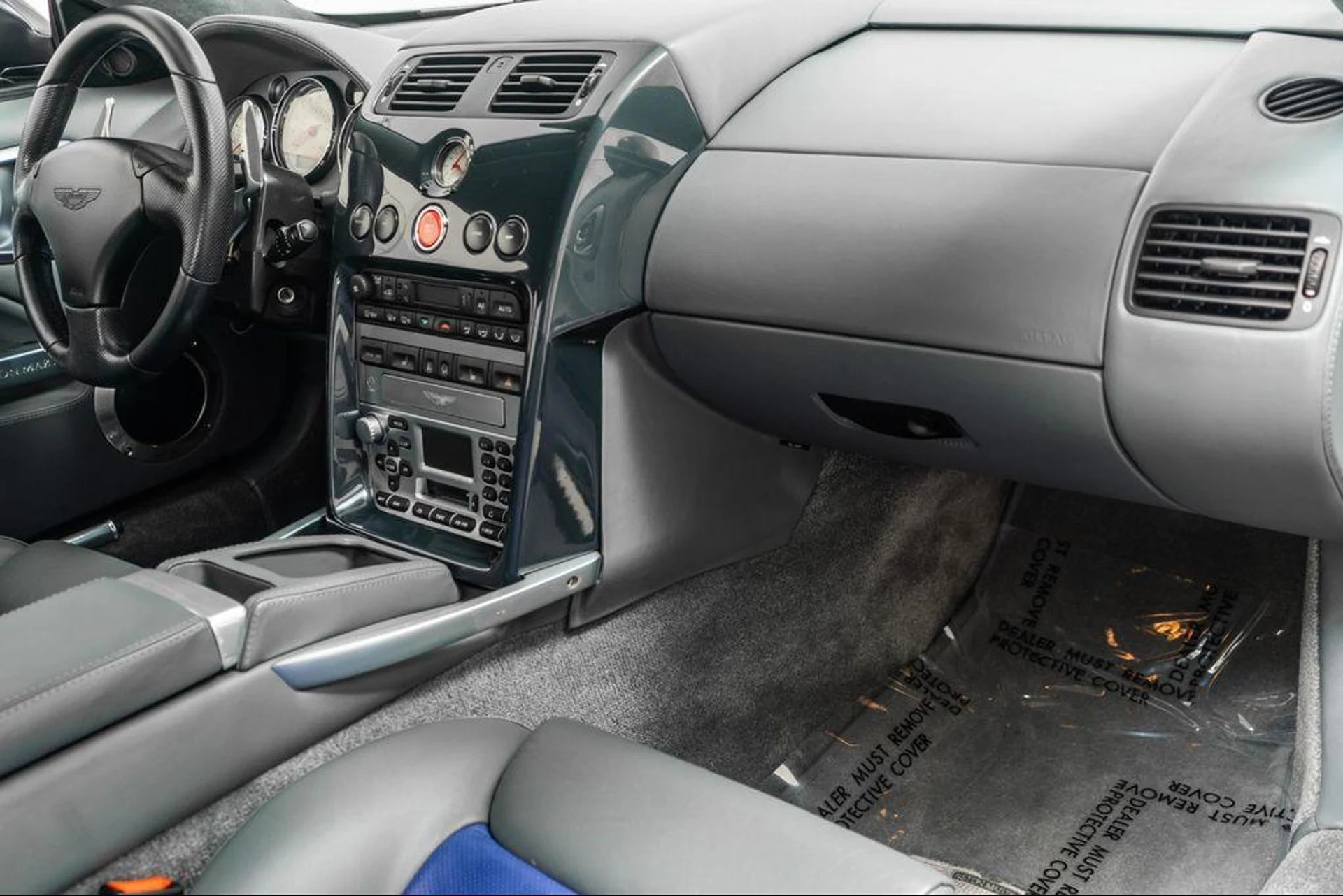 mph013_3242786919_I1_H8_AO_Tpl_Wnfi_J4l_Q1_VV_Gchg_C7_M_8a4dd84dc5