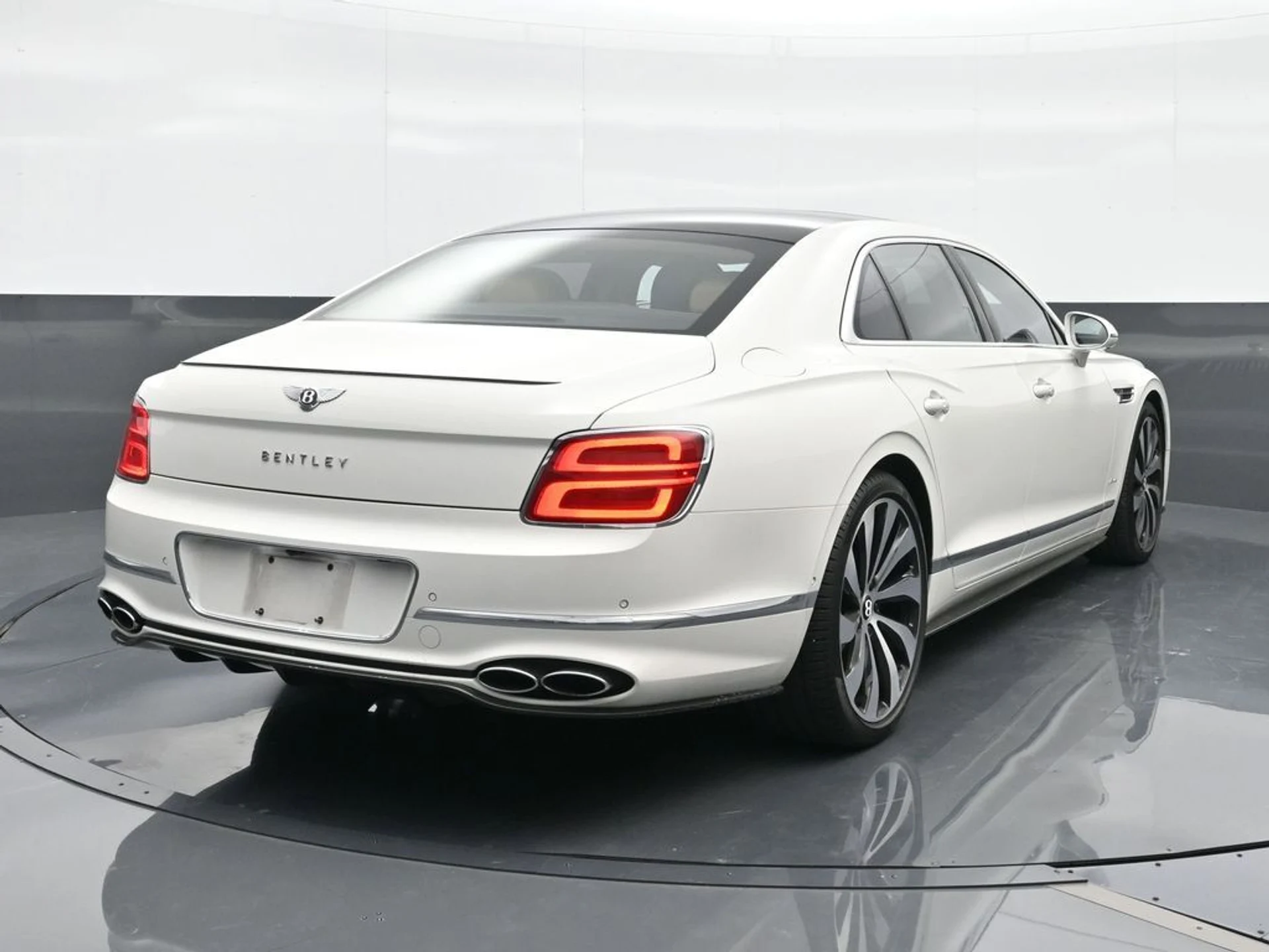 mph013_3245016558_3d26a3d4b344fab80cf9e1440e63b92ex_a8a96f2797