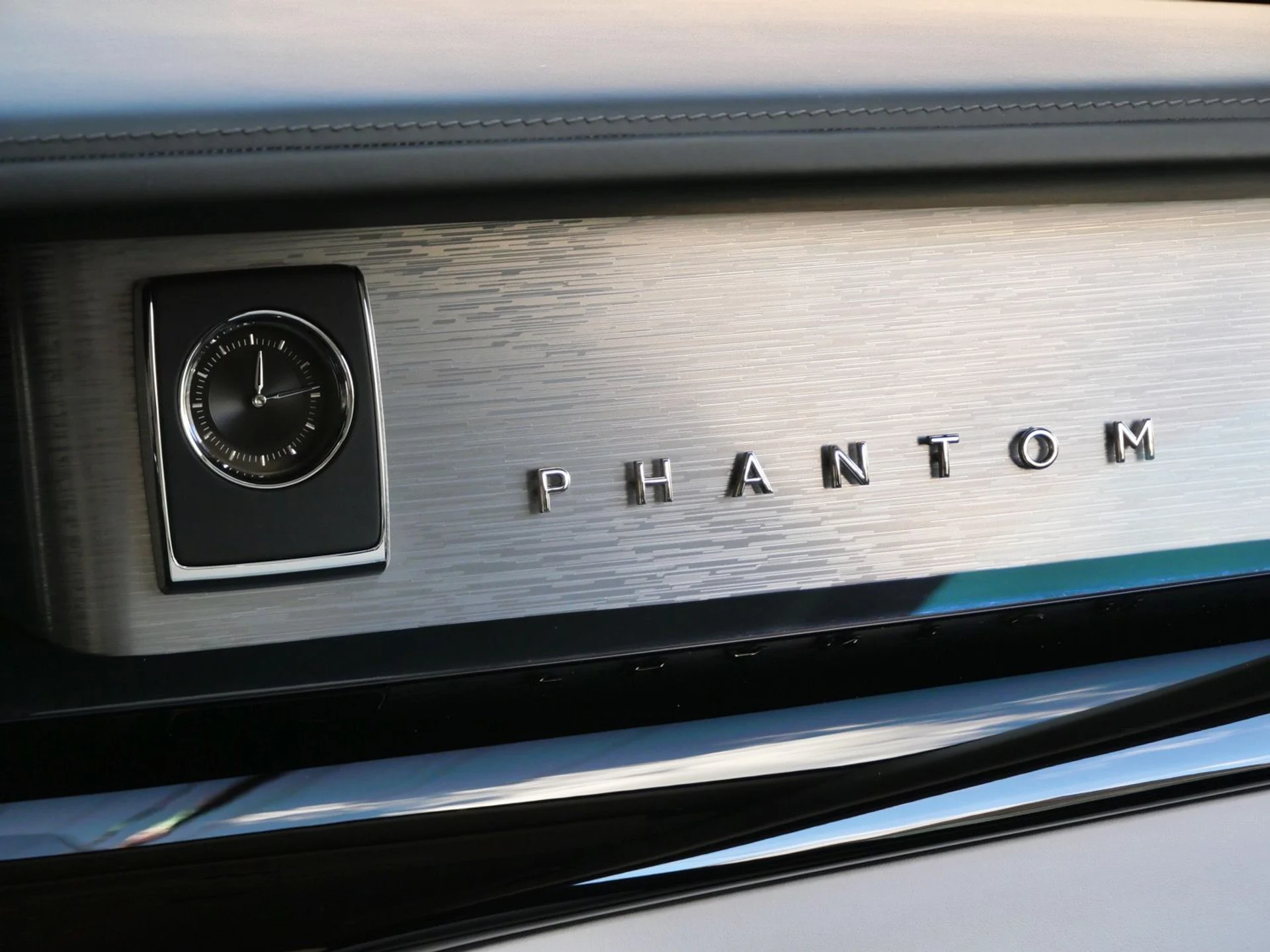 mph013_3246667461_678f67d785a9ef30487e13eb9bc42905x_1df5f9af1b