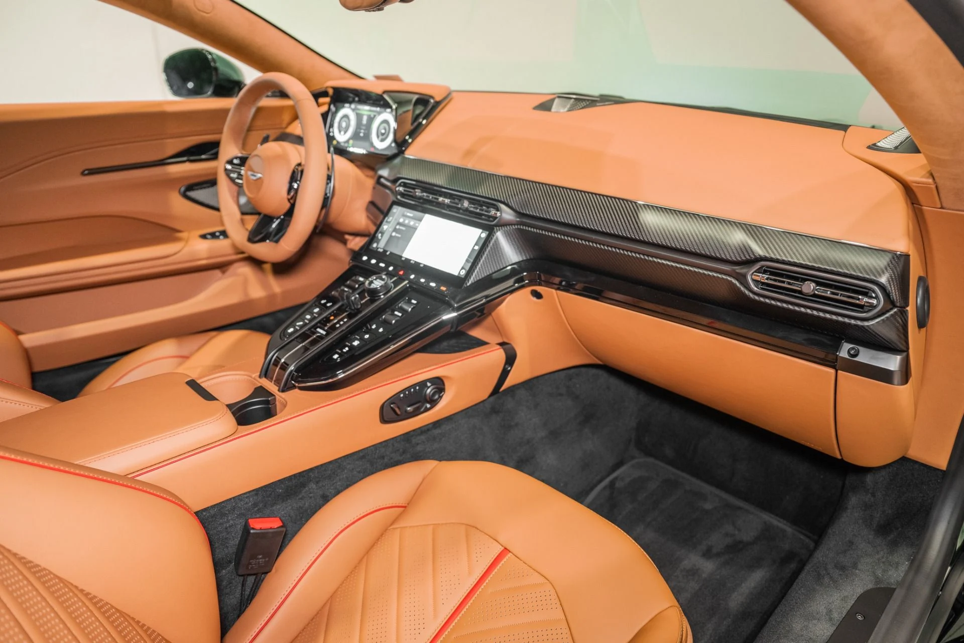 mph013_3247173959_New_2026_Aston_Martin_Vantage_S_1790177478_66807e7ef8