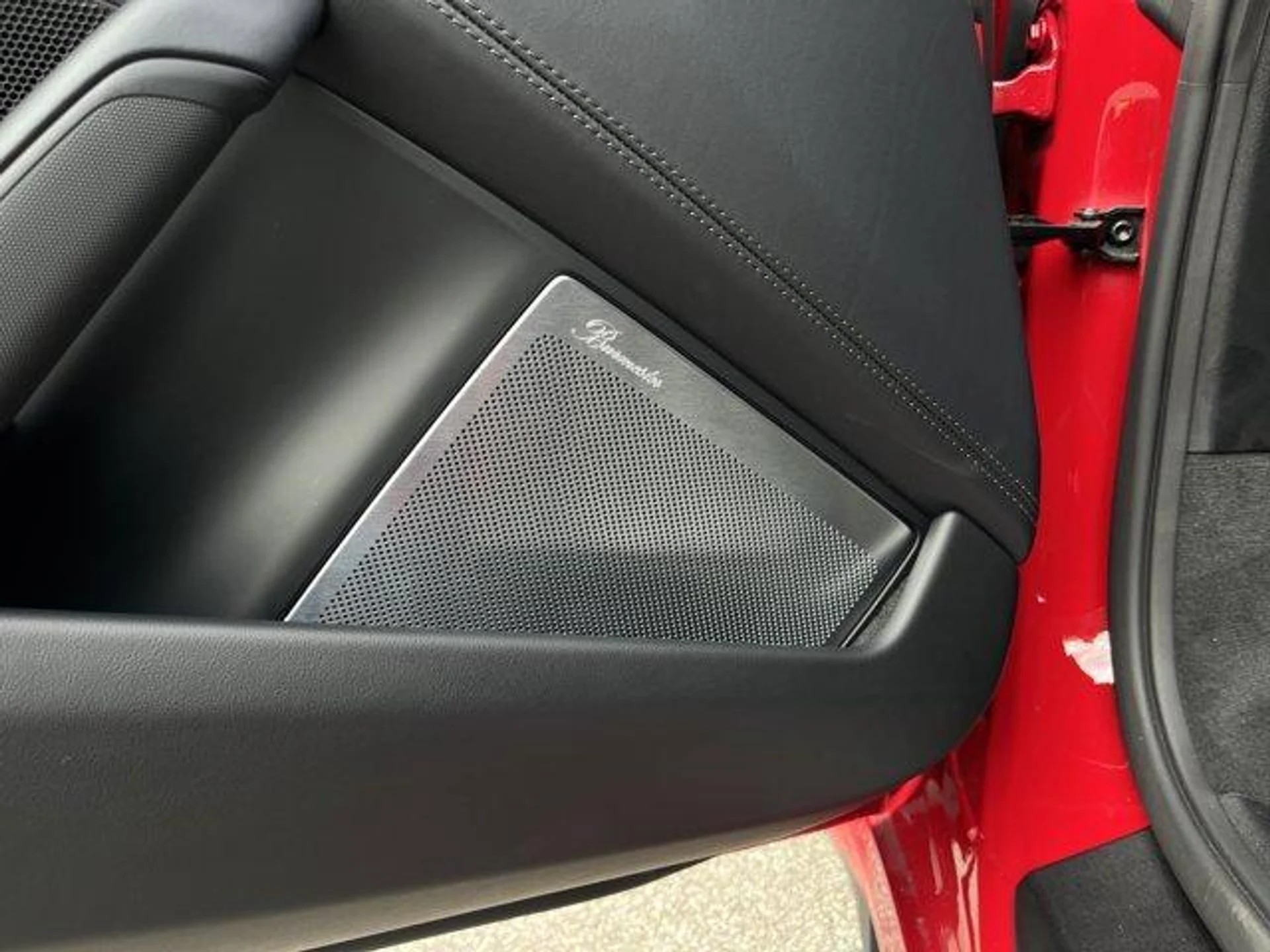 mph013_3252475672_N7qx_DX_4rt_Z_zlr_J6h_Dkv_T5_Hr0o8_83eeeebc49