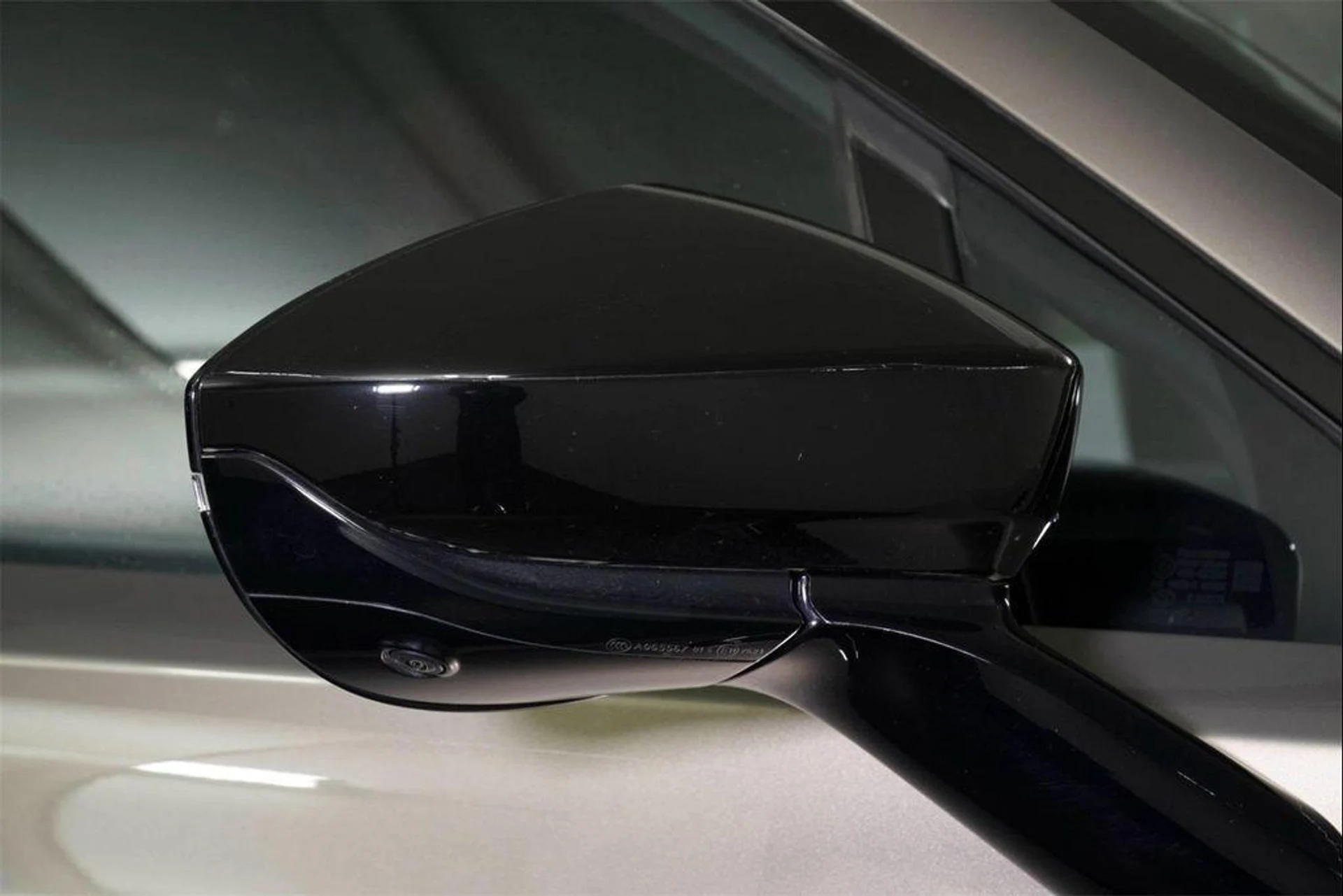 mph013_3258386653_m_G_Fl_S8dh4_Y2_JJ_8r8_R6l_N_Ss_B1_Nnk_e243d4d4b4