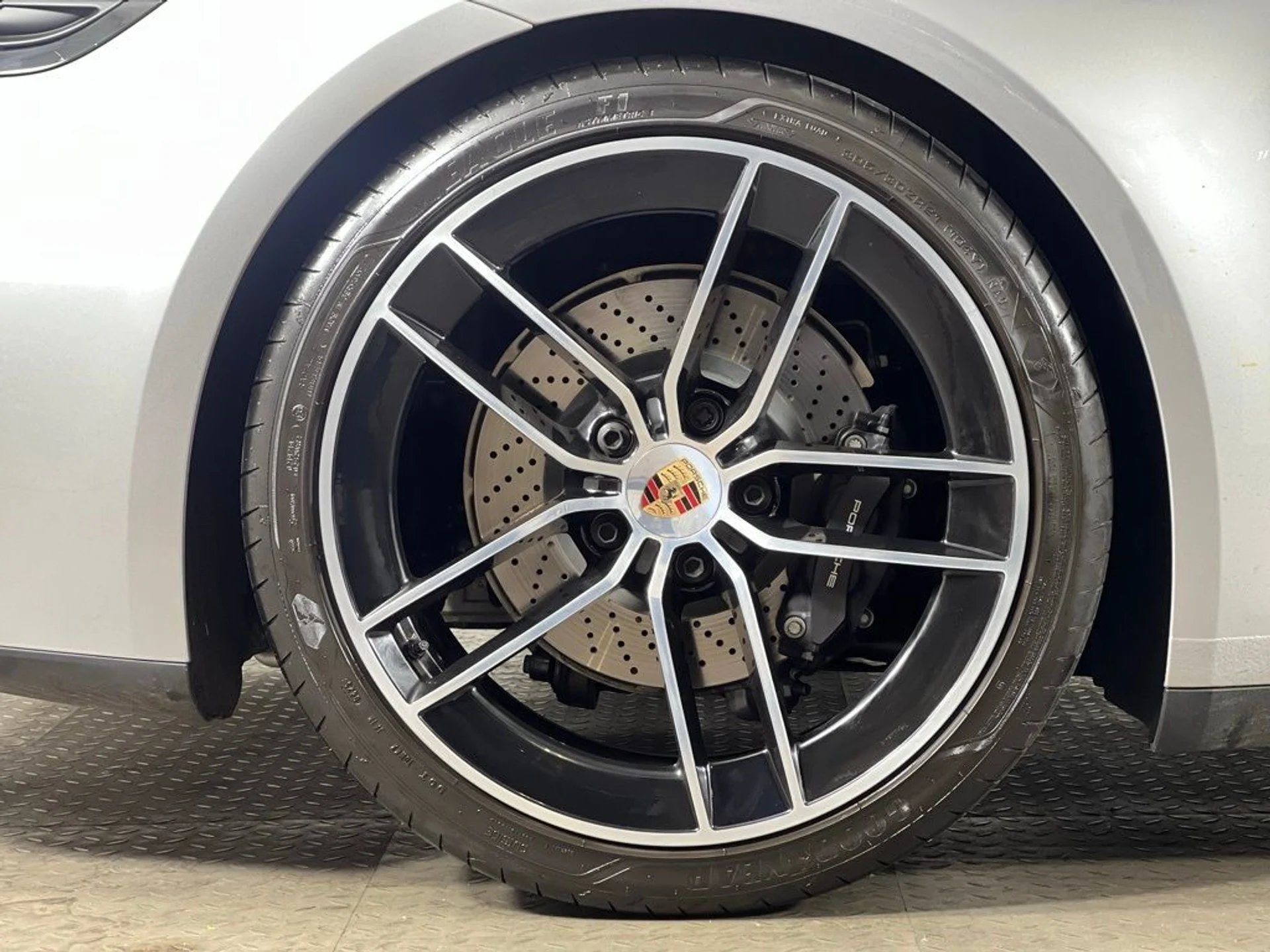 mph013_3264794566_10a14f6377ad5f1f094d98fefbbd9f6a_2b1873465f