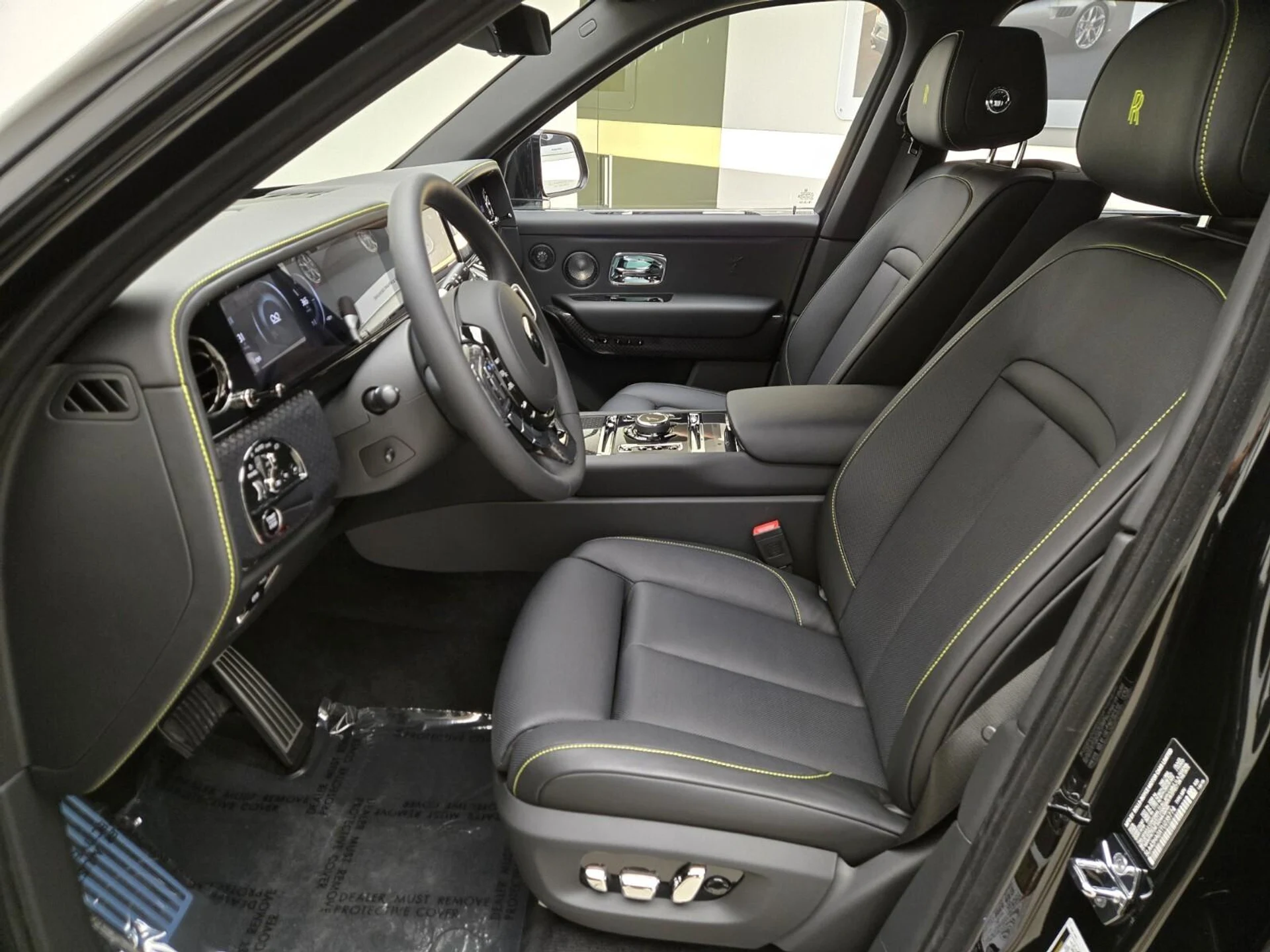 mph013_3274173032_New_2026_Rolls_Royce_Cullinan_Black_Badge_1776921911_4ba2a98fcb