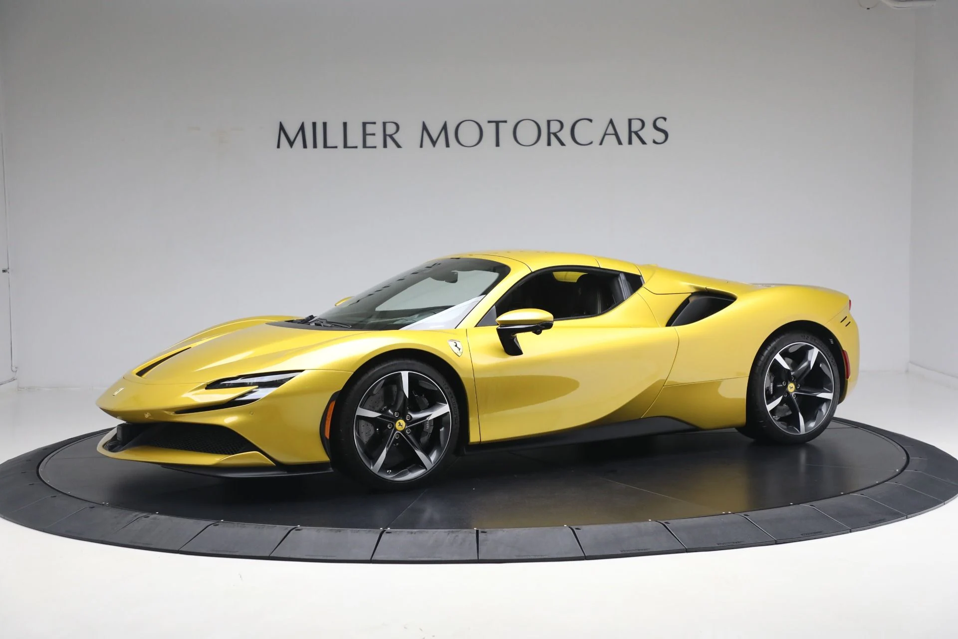 mph013_3275100824_Used_2024_Ferrari_SF_90_Spider_245b6b2189