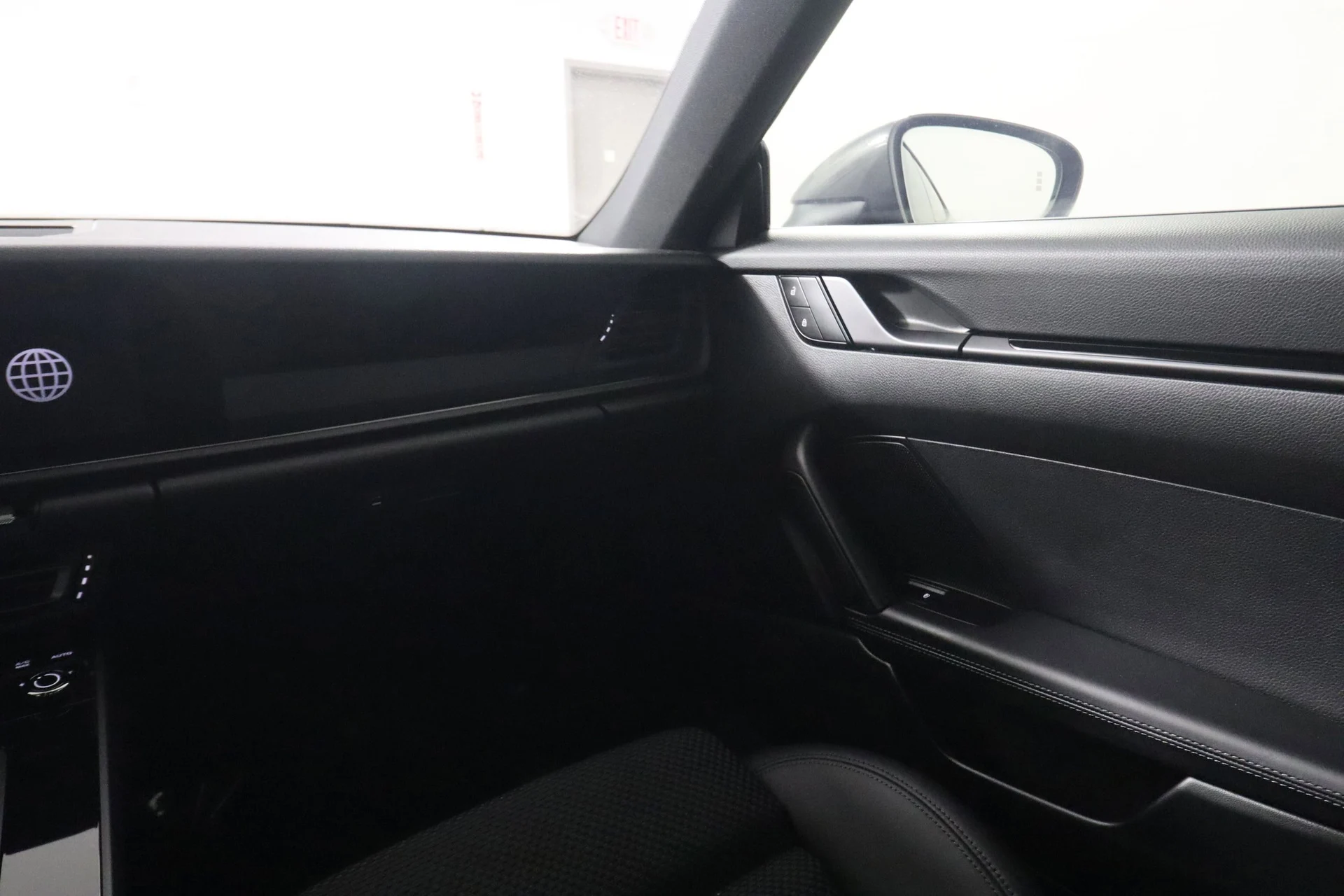 mph013_327633649_7affb6719af87b71f6be72f30ba5d422x_ad6684e2e5