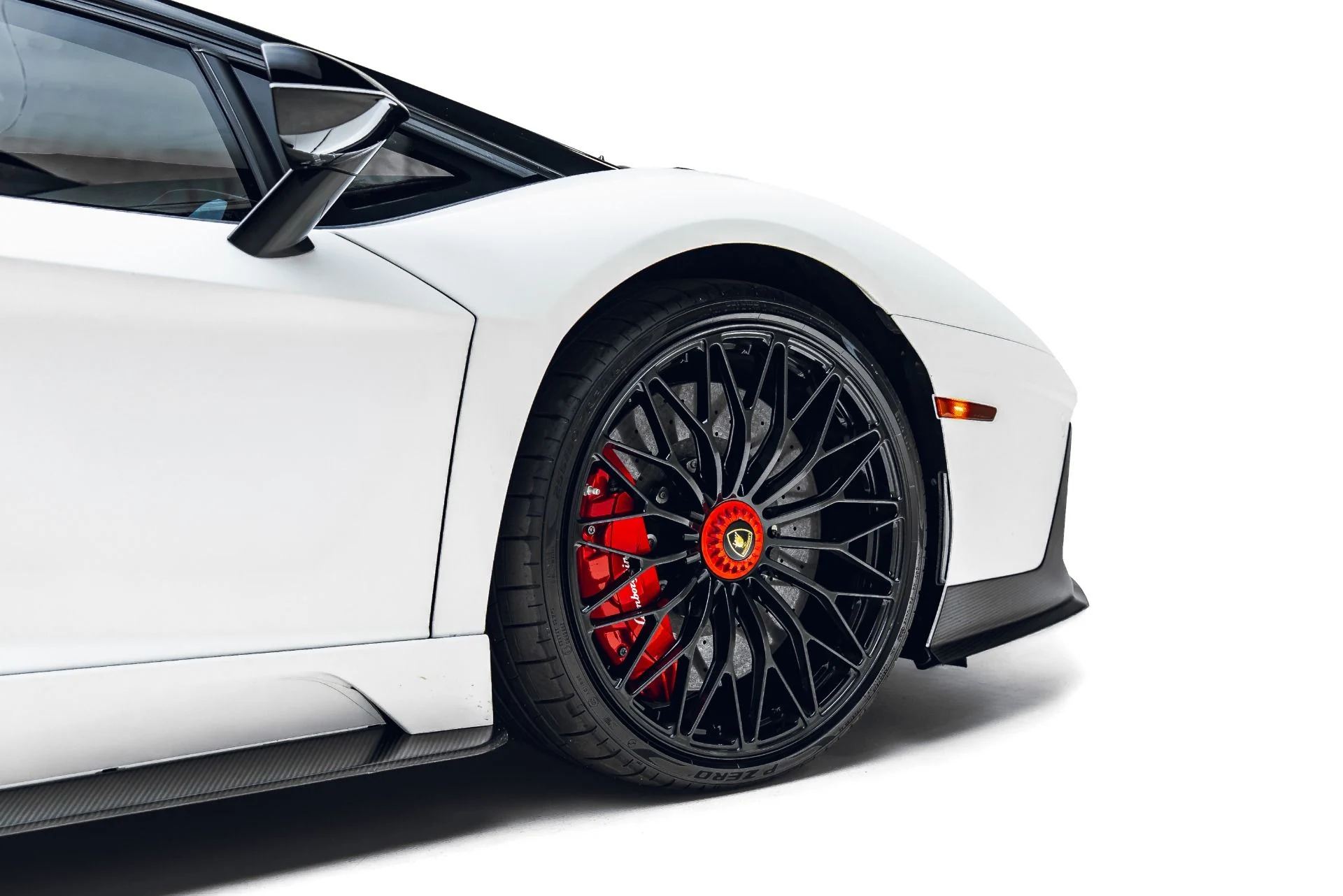 mph013_3280238466_Used_2018_Lamborghini_Aventador_LP_740_4_S_1783639885_48f8bf06d7