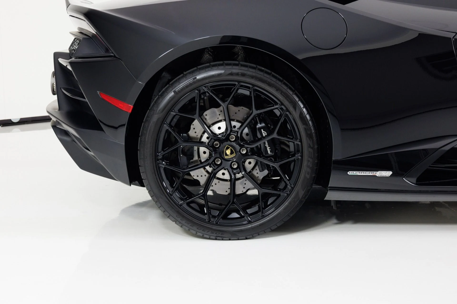 mph013_3287152866_Used_2021_Lamborghini_Huracan_EVO_1784066638_43c2d89cea
