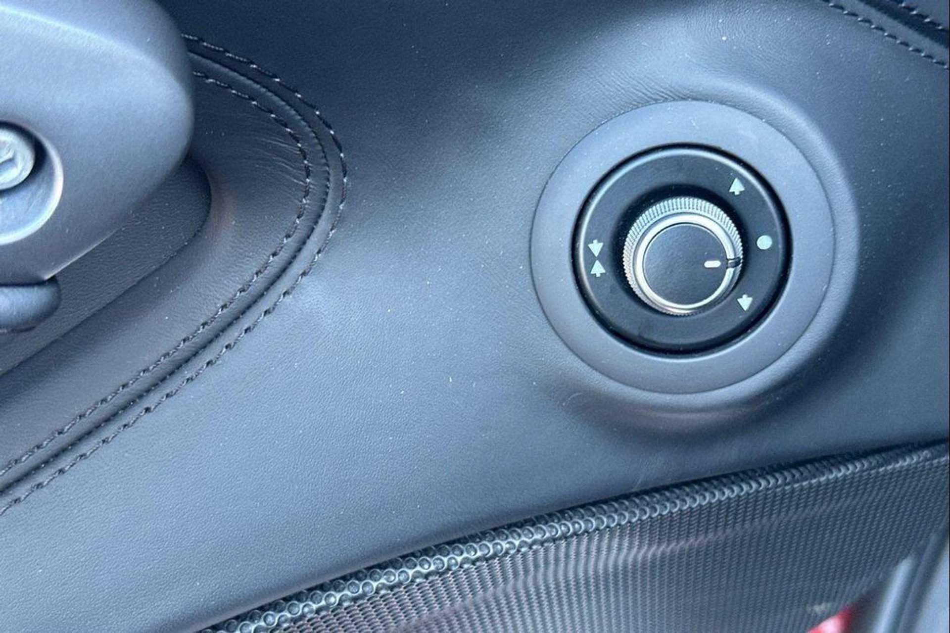 mph013_328977720_rz_YY_7gv_Y_Gllvwy_Jzoa_Krn_C_Gv_r_I_5fcaf54420