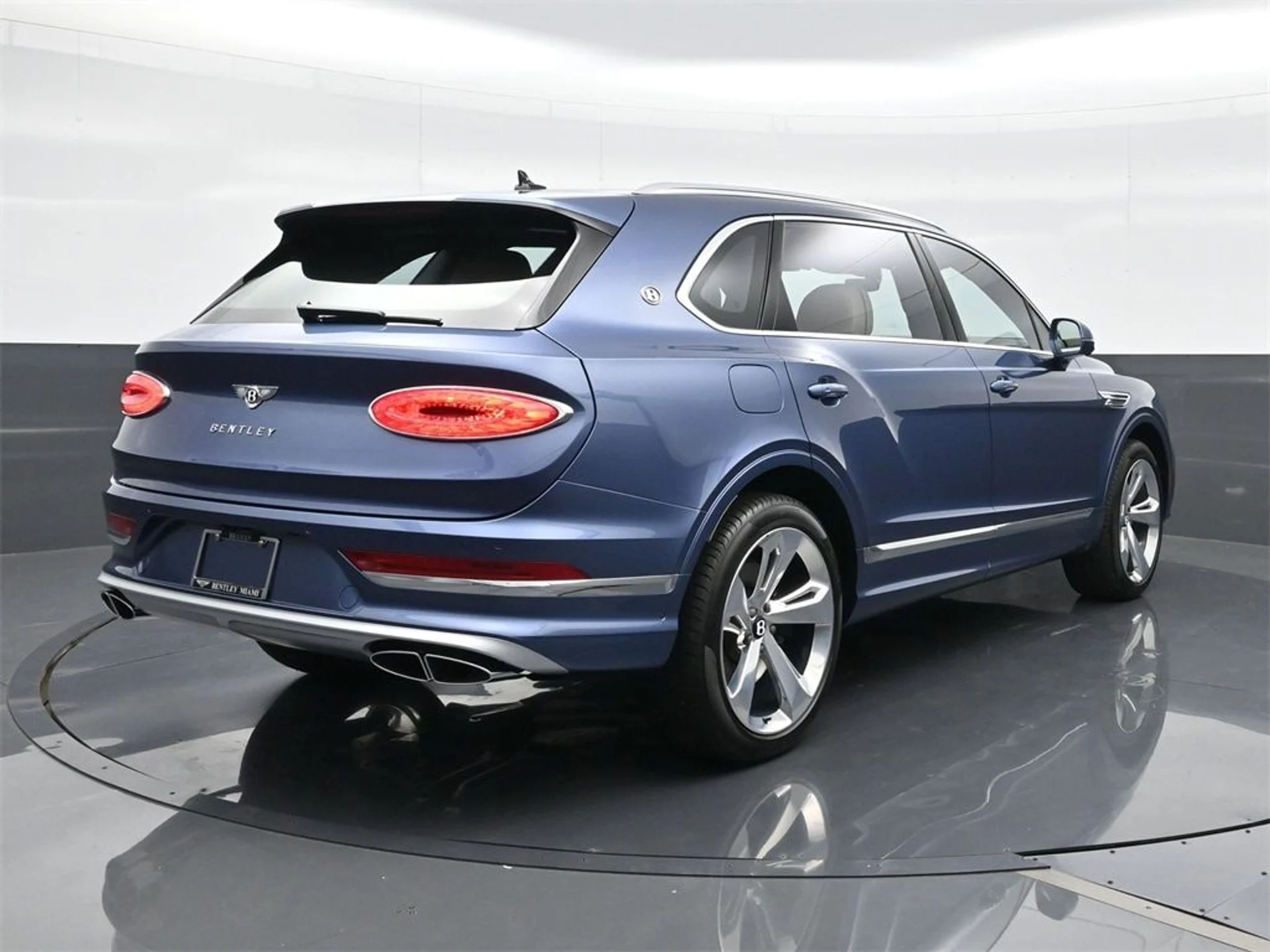 mph013_3303367343_a304489aa307ebad3d248d2f68037e98x_4e6055d0e6