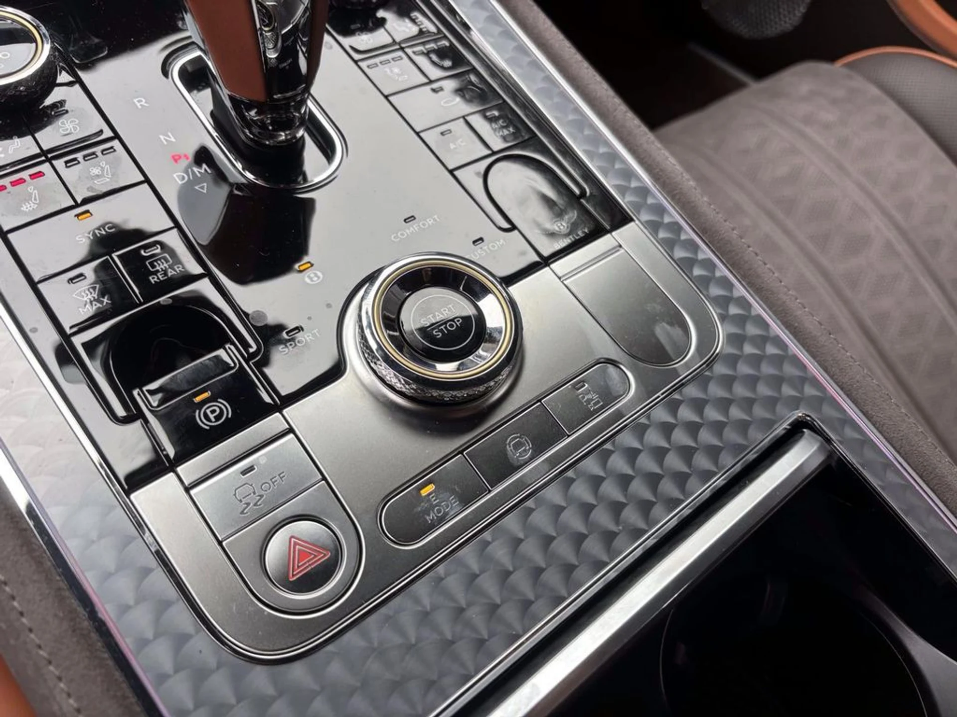 mph013_3305086052_adf9fa0cd8328805a6be87fe4910b97ex_45cef670cf