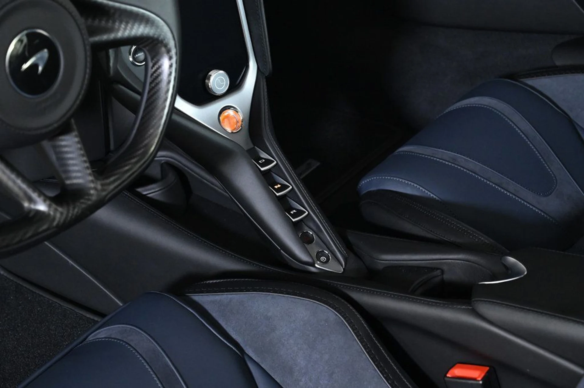 mph013_3310504587_new_2025_mclaren_750s_coupe_11350_22878853_13_1024_d43bbc22d8