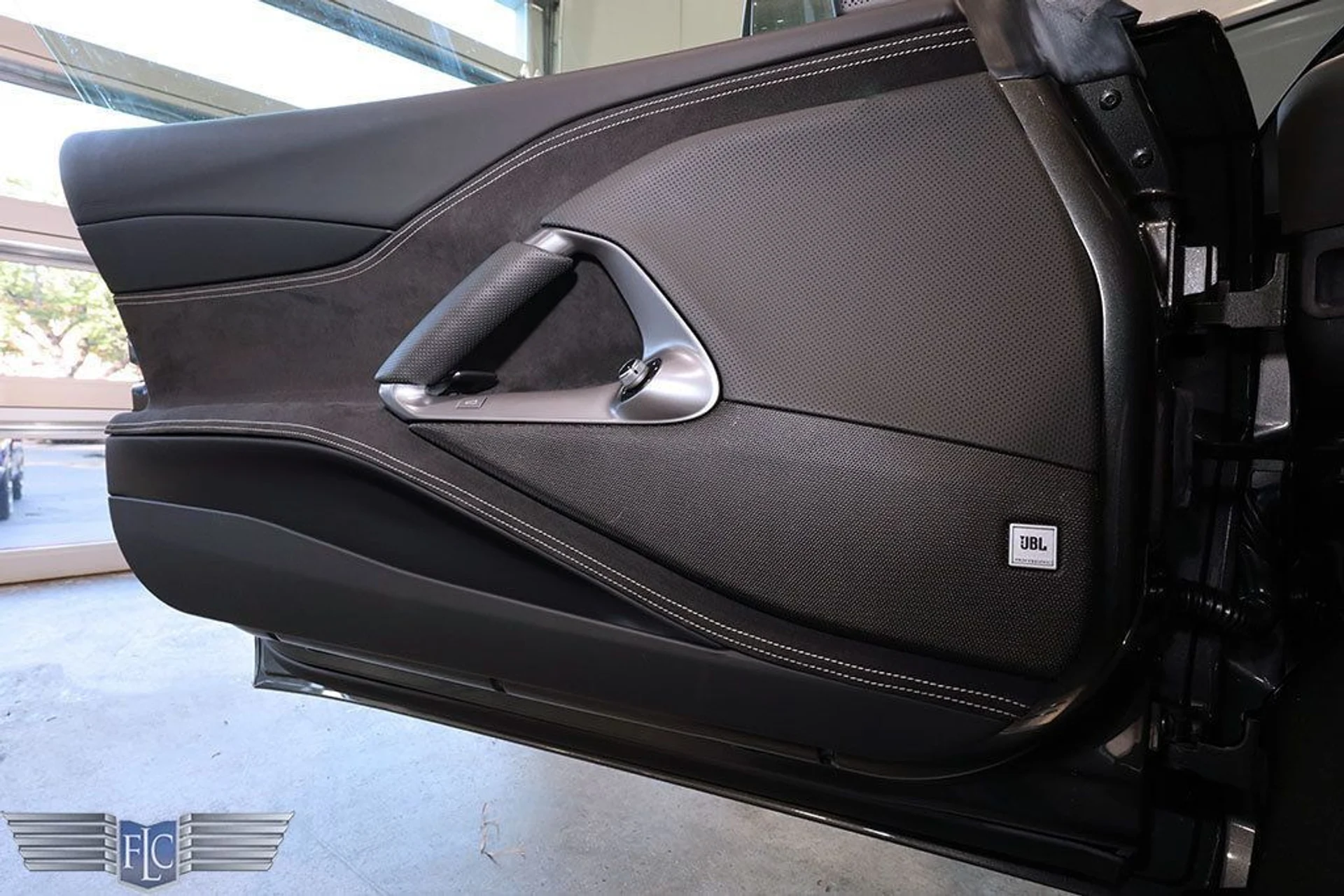 mph013_3320186780_used_2020_ferrari_812_superfast_coupe_9689_22962182_14_1024_136c13da40