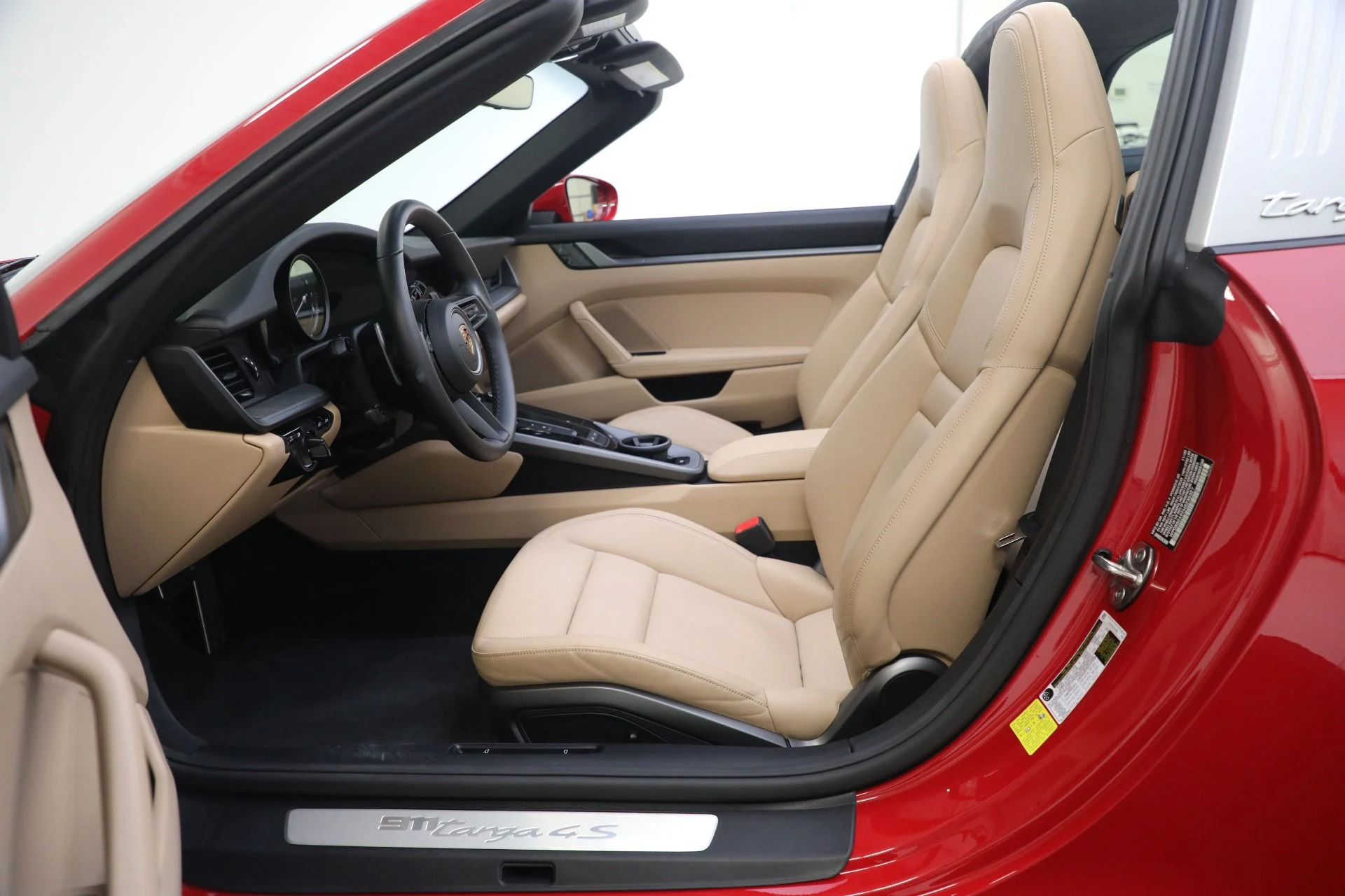 mph013_3333439296_Used_2021_Porsche_911_Targa_4_S_e57cf35a4d