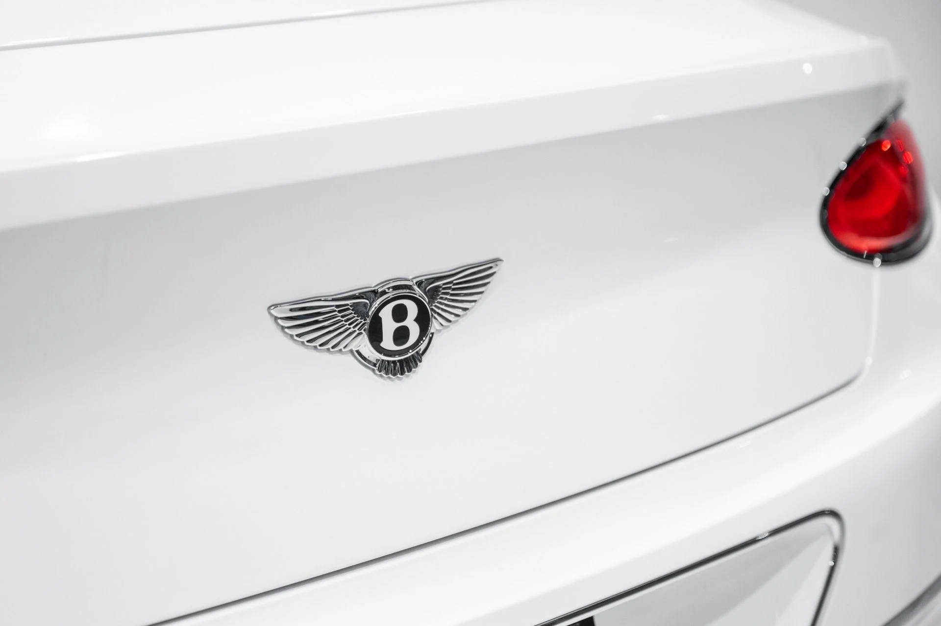 mph013_3333518652_Used_2023_Bentley_Continental_1781624184_d38a2e5922