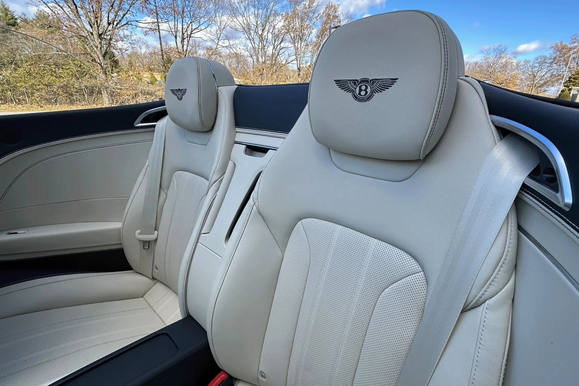 mph013_3334741843_New_2026_Bentley_Continental_GT_GTC_1763468170_34baea6671