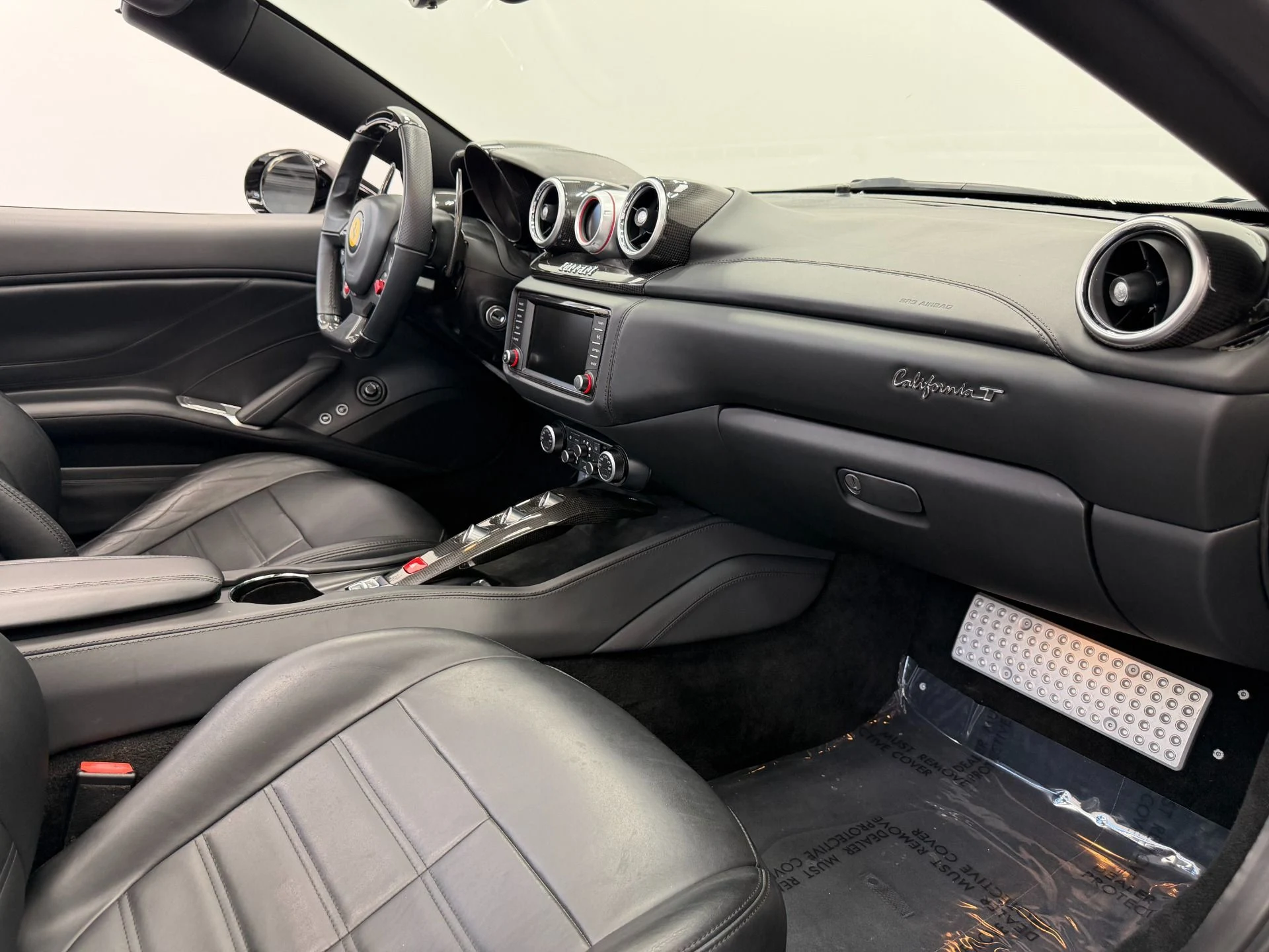 mph013_3342207369_Used_2016_Ferrari_California_T_Carbon_Fiber_Driving_Zone_Twin_Turbo_Power_1782147387_741f8b629f