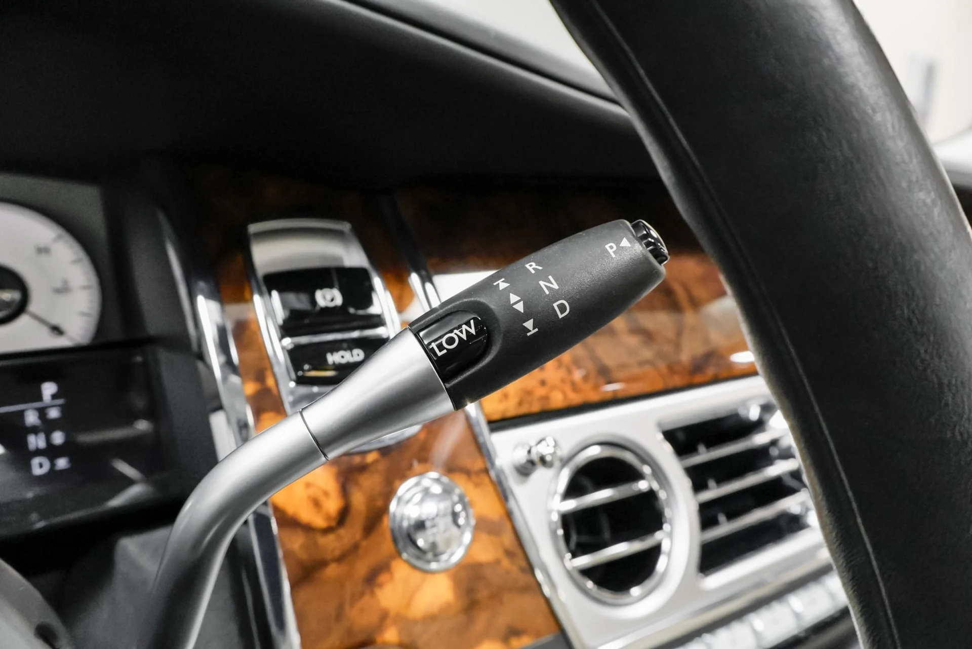 mph013_3342727749_Used_2010_Rolls_Royce_Ghost_1762979207_5ec4919873