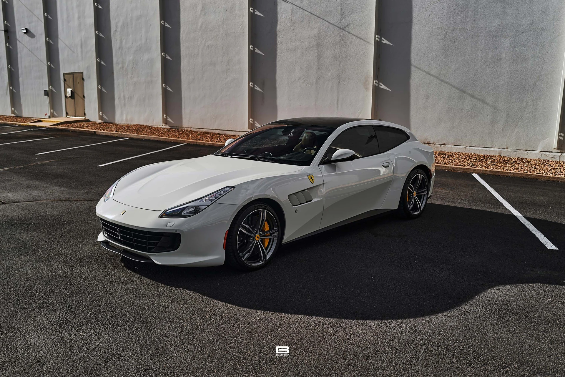 mph013_3346923005_69e2a451a20c5636e069799f_L1220501_7d2f4e13e2