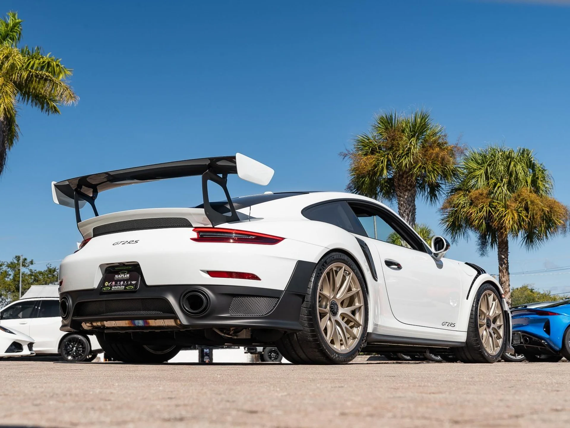 mph013_3348549281_Used_2018_Porsche_911_GT_2_RS_1763589940_c167cd24bb