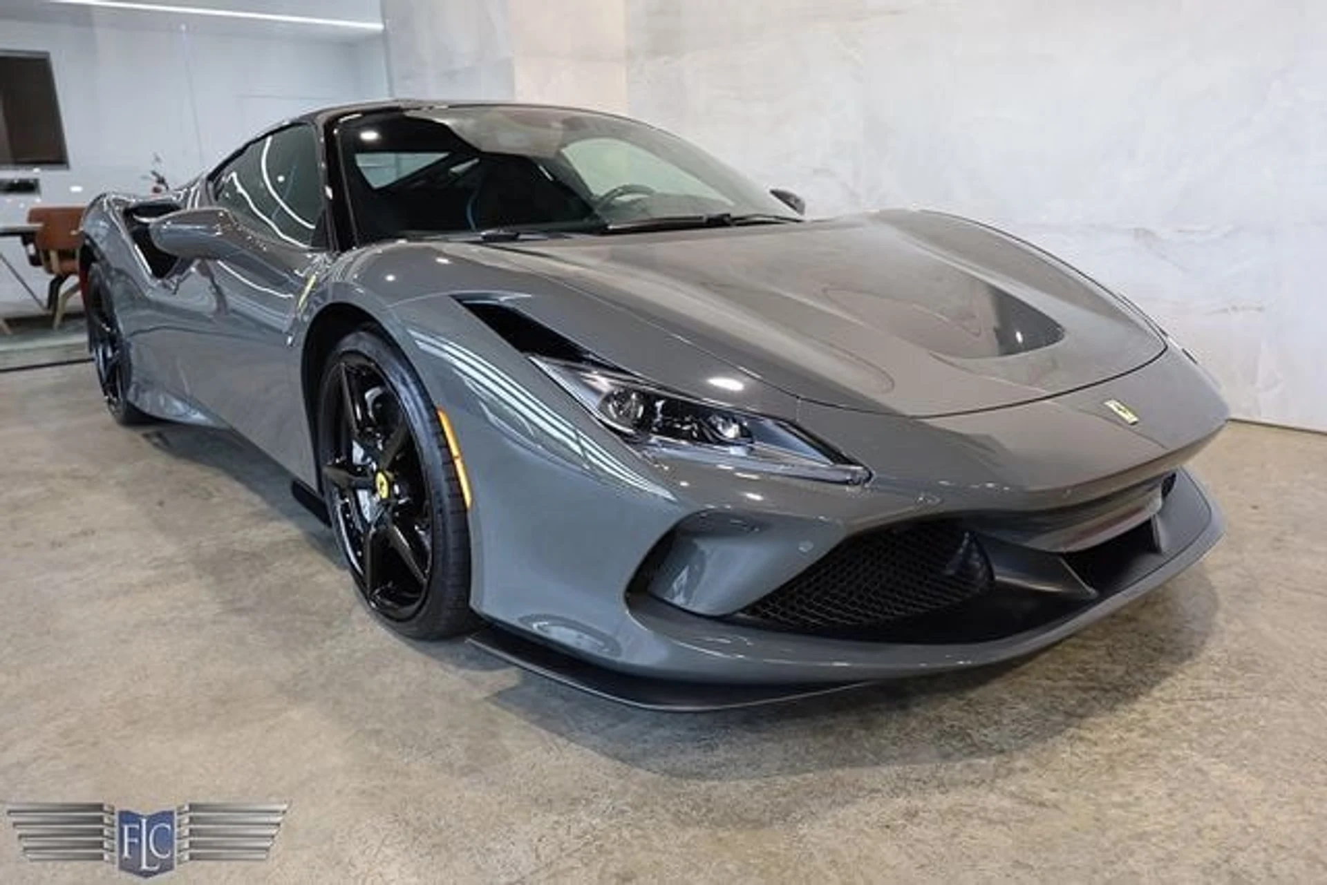 mph013_3354107649_used_2022_ferrari_f8_tributo_coupe_9689_23053332_17_640_2a06e788ce
