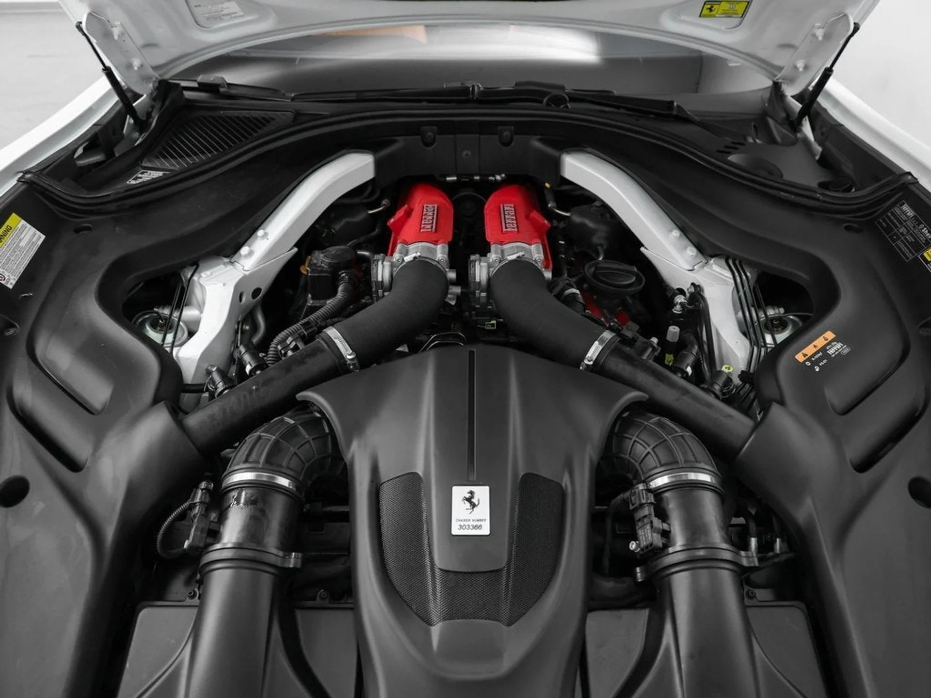 mph013_3354445027_14_0548dc7fcb