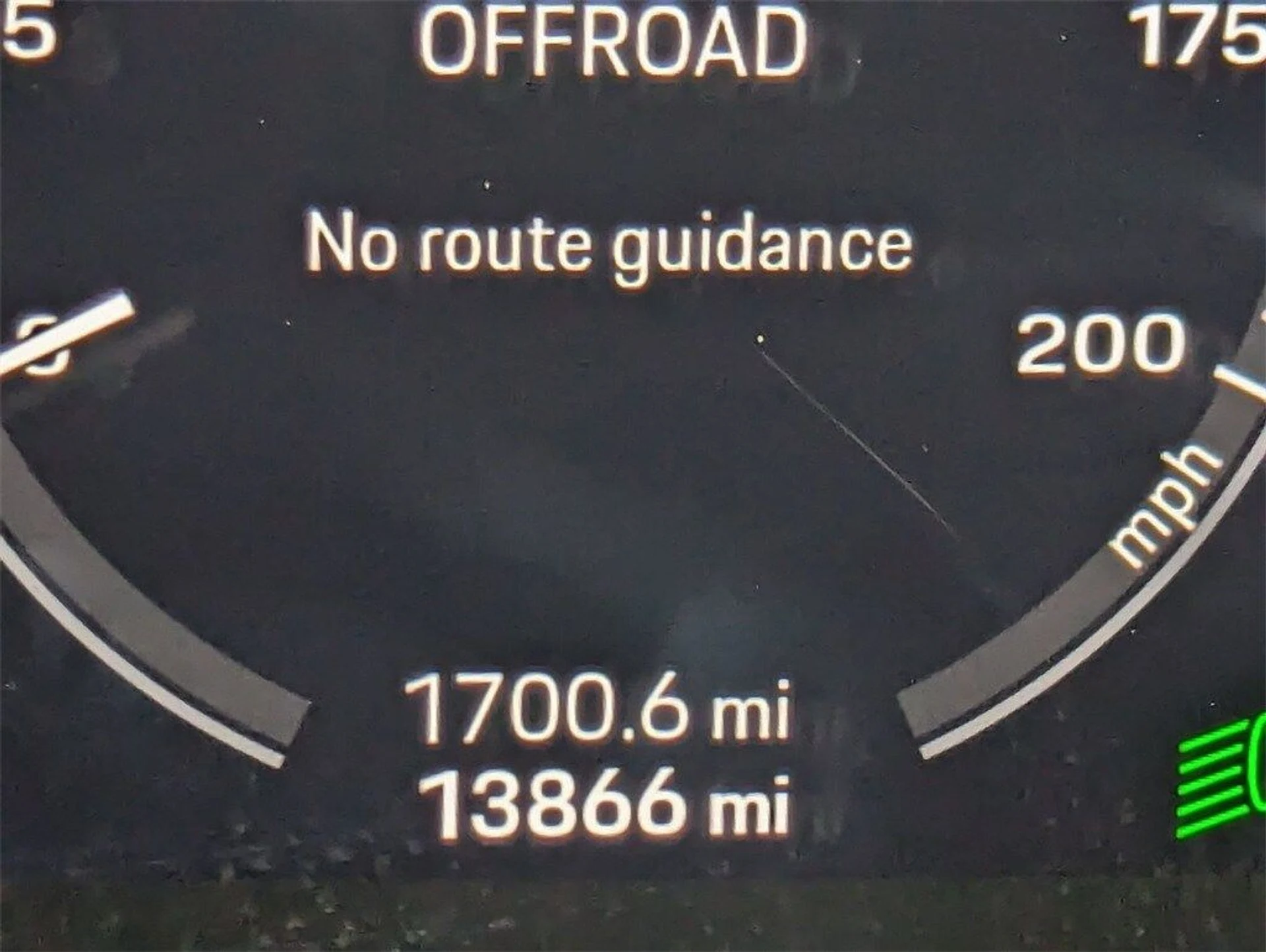 mph013_3354855766_ca1e816a11312a795d431f590f7d61c8x_1ab2820719