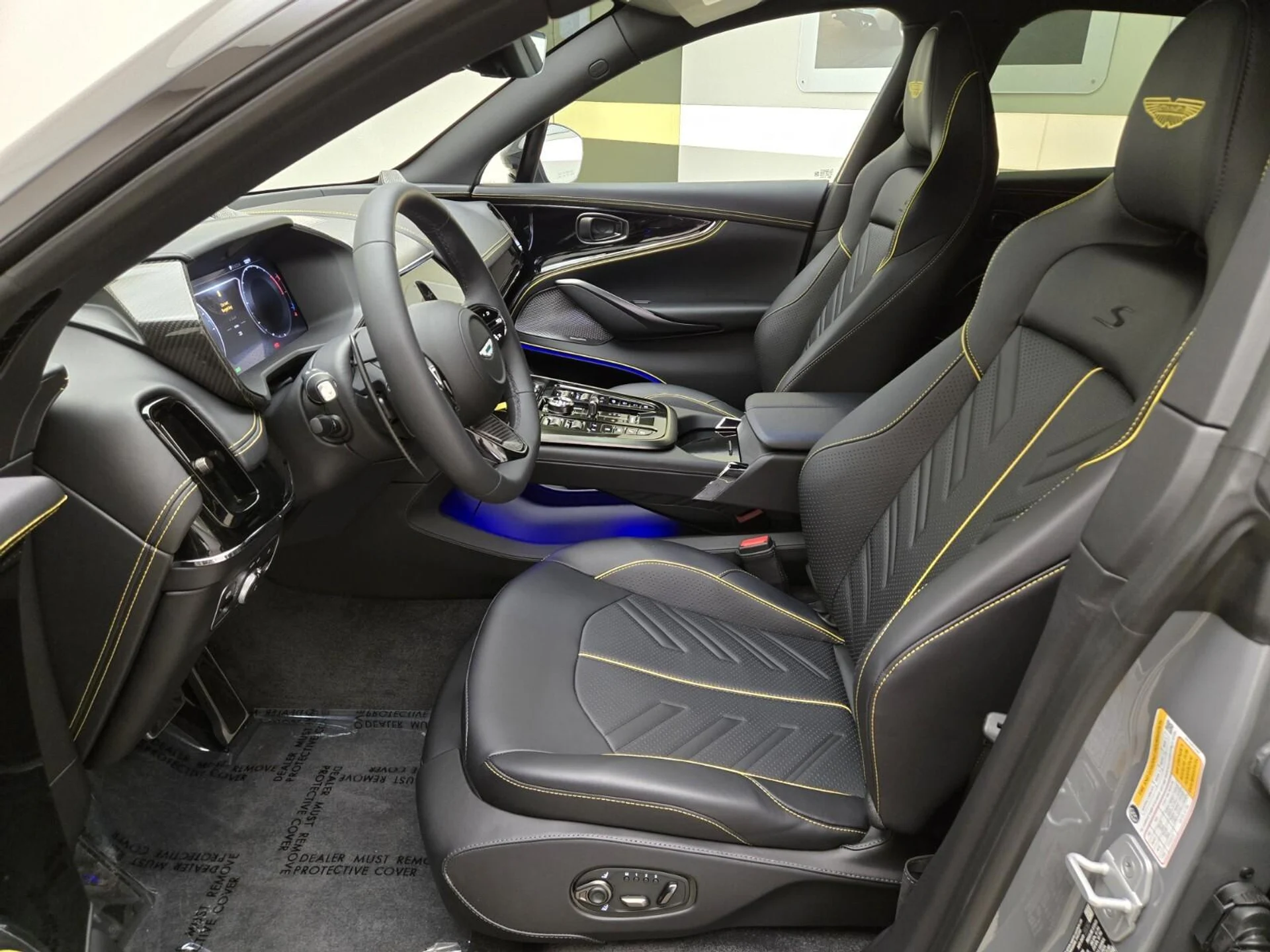 mph013_3356452383_New_2026_Aston_Martin_DBX_S_1782364676_a7bfad7ed9