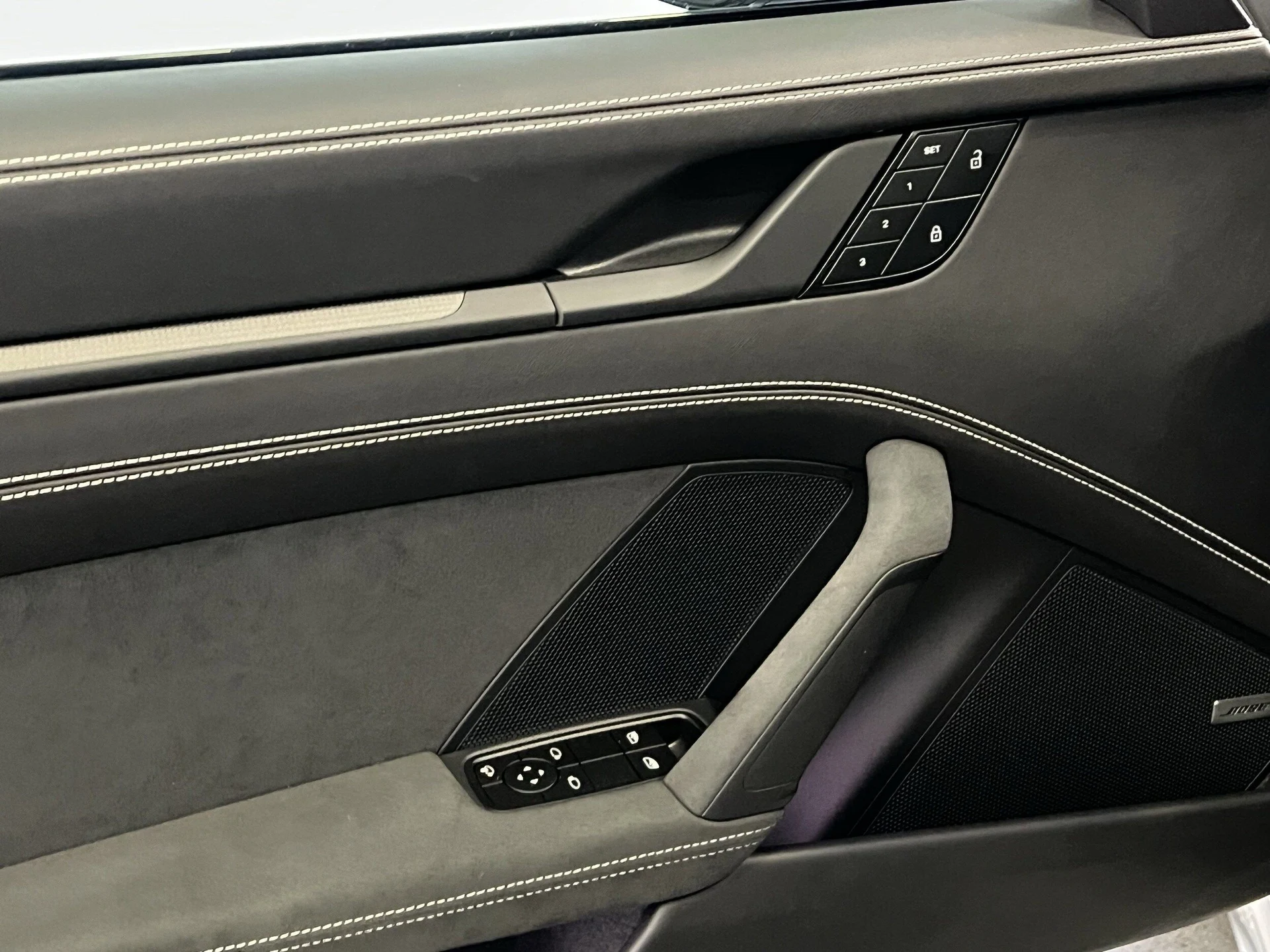 mph013_3357237404_392a4930281f2de8e4c9f24a8e66715fx_6c038da84e