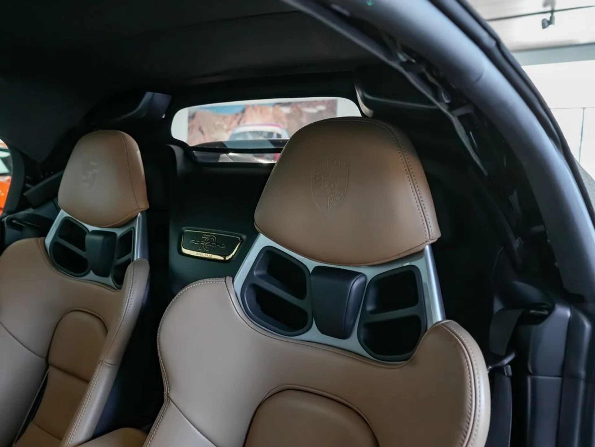 mph013_3359466332_9847a947a277326b1368b2f03d316e80_2ff570d12b