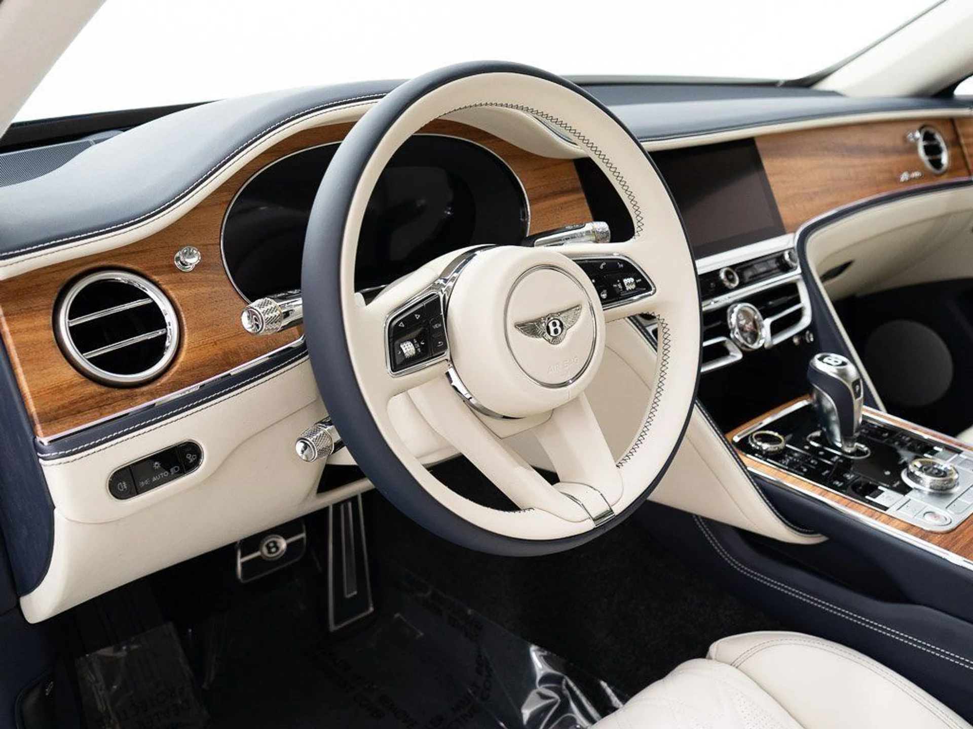 mph013_3360150691_e83f519acb66e4b25549af312cd28c6a_2ed4fb042a